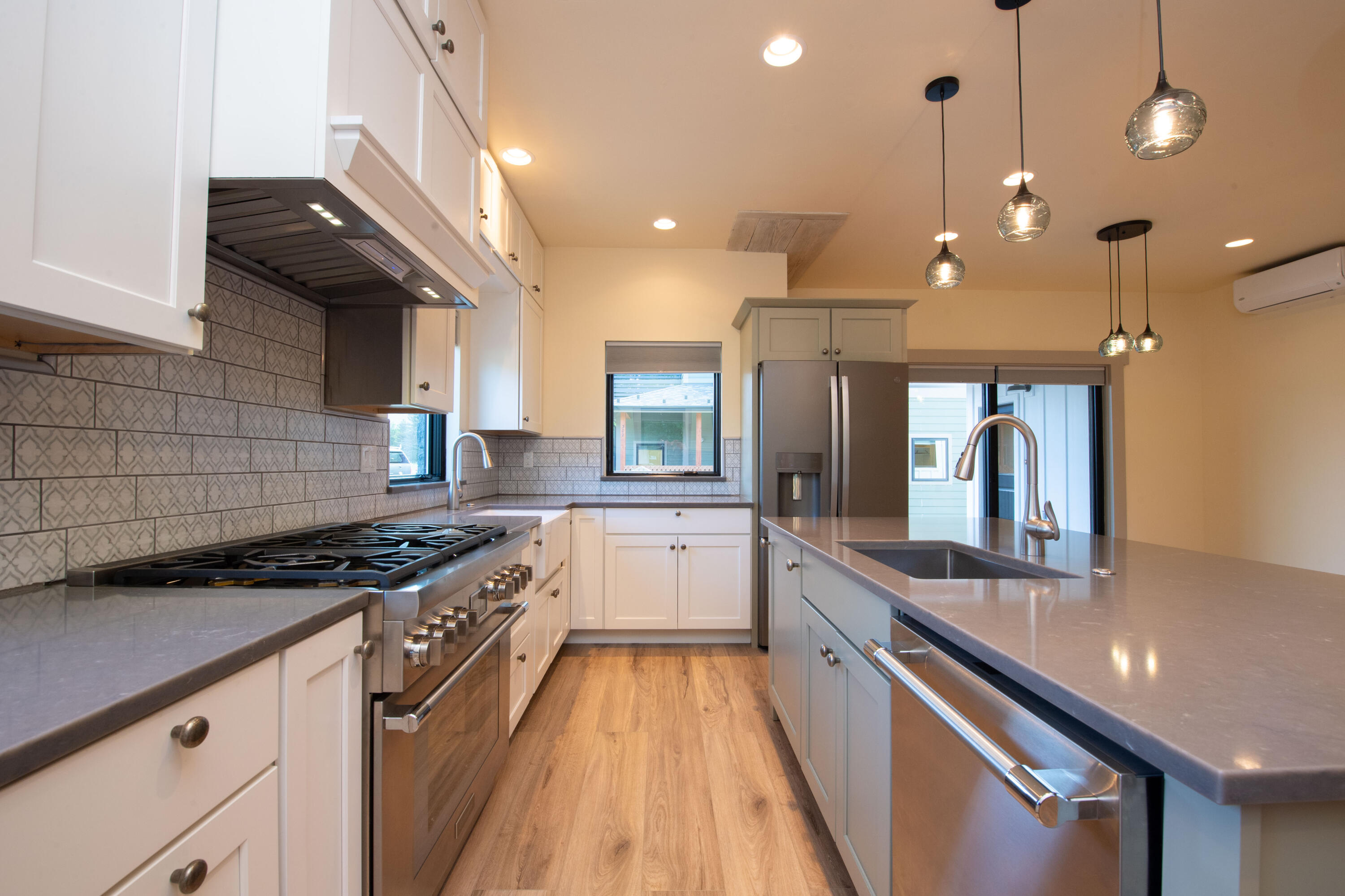 302S_4thAve_DSC_8360