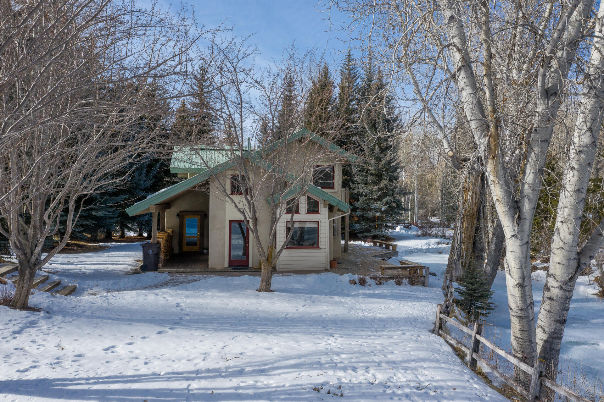 233 Timberline Exterior Winter