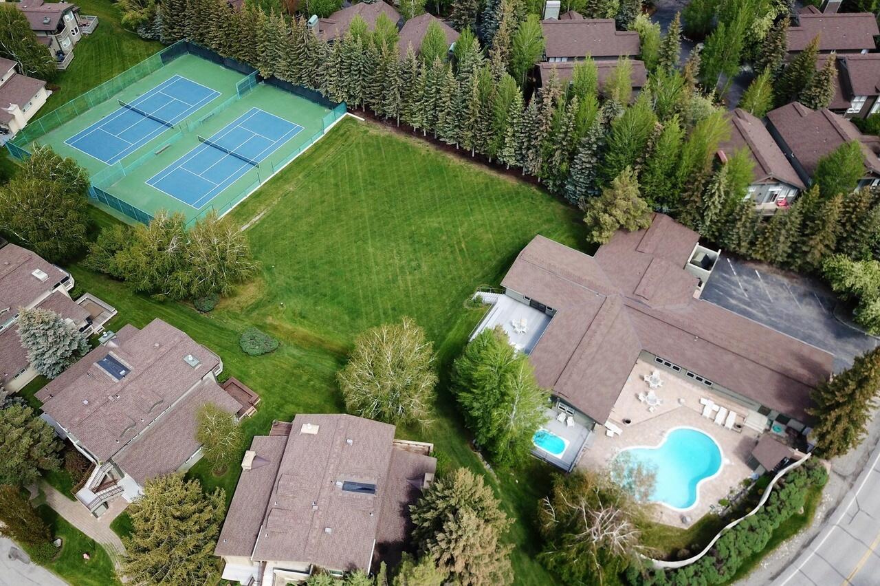 3516 Tennis Court Pic 2