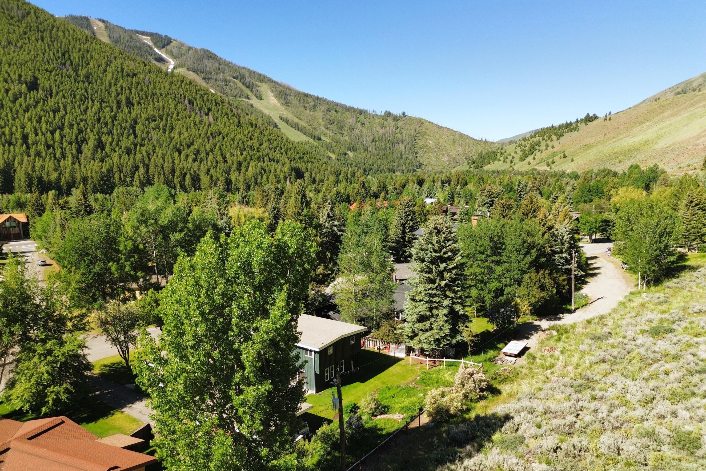 219 Hillside Dr, Ketchum, Idaho image 8