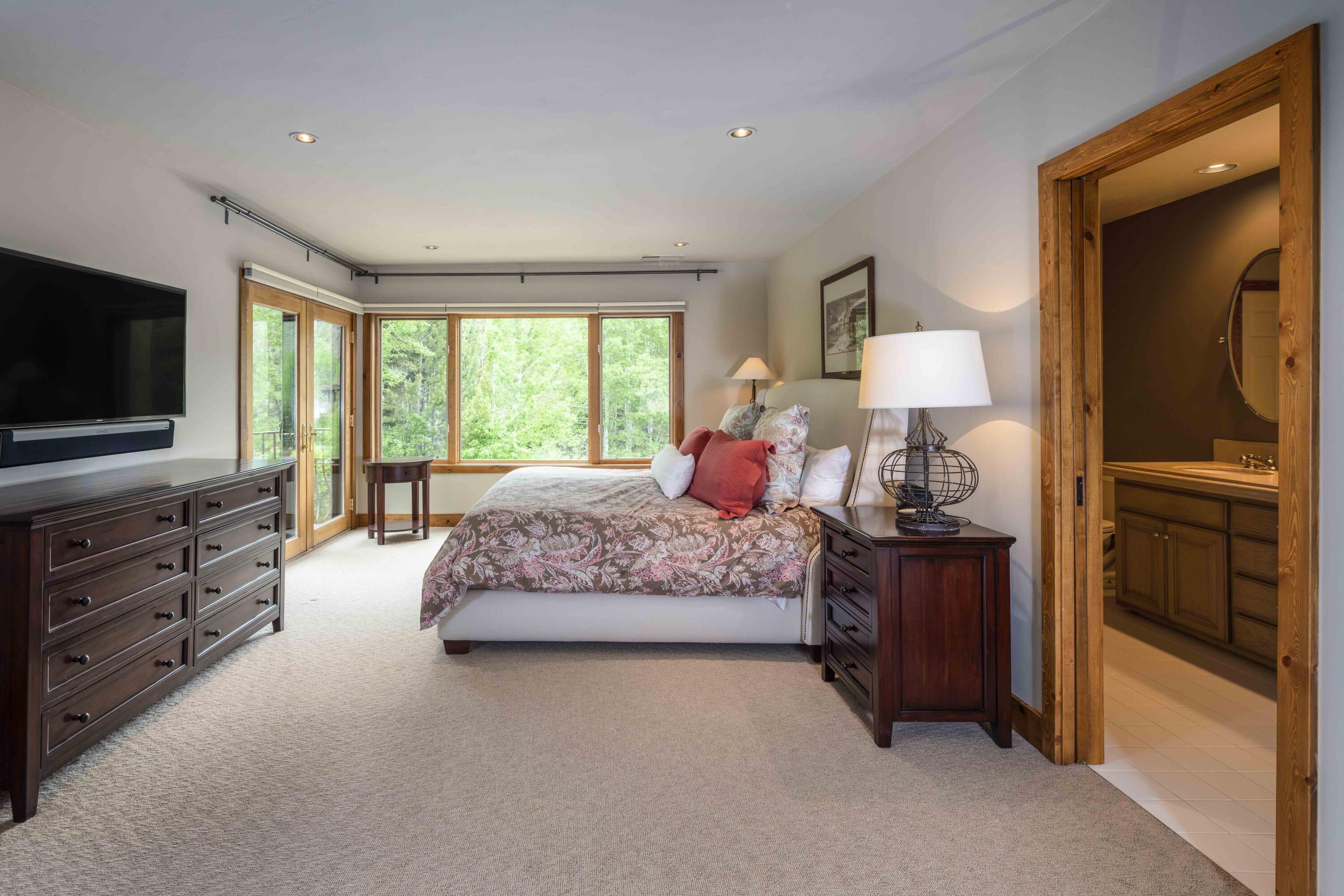 Blaine County, Idaho 83340, United States, 5 Bedrooms Bedrooms, ,7 BathroomsBathrooms,Residential,Active,152989