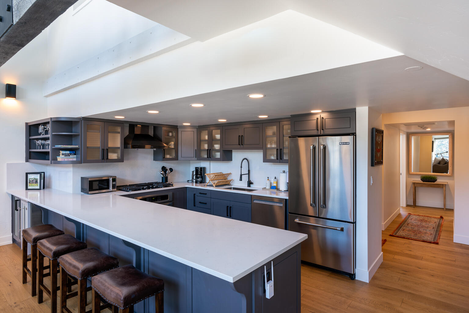 Ketchum, Idaho 83340, United States, 3 Bedrooms Bedrooms, ,4 BathroomsBathrooms,Residential,Pending,39129