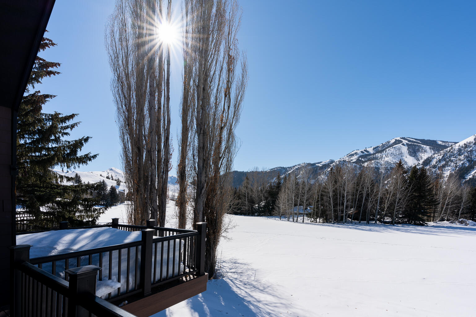 Ketchum, Idaho 83340, United States, 3 Bedrooms Bedrooms, ,4 BathroomsBathrooms,Residential,Pending,39129