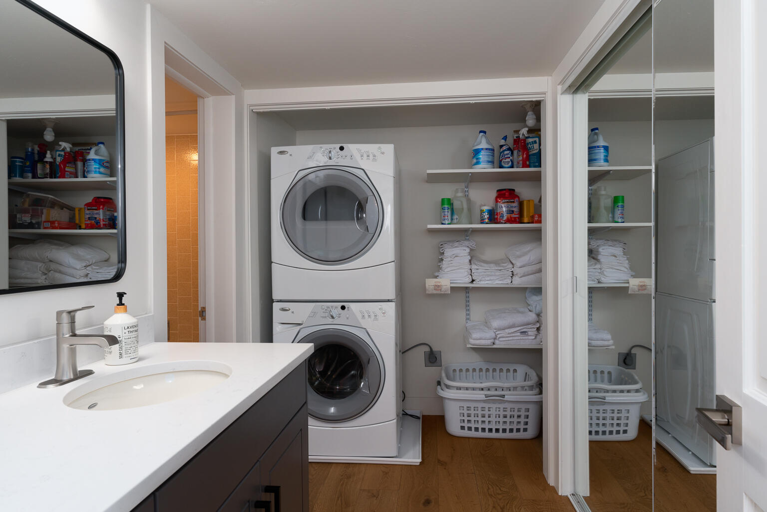 Ketchum, Idaho 83340, United States, 3 Bedrooms Bedrooms, ,4 BathroomsBathrooms,Residential,Pending,39129