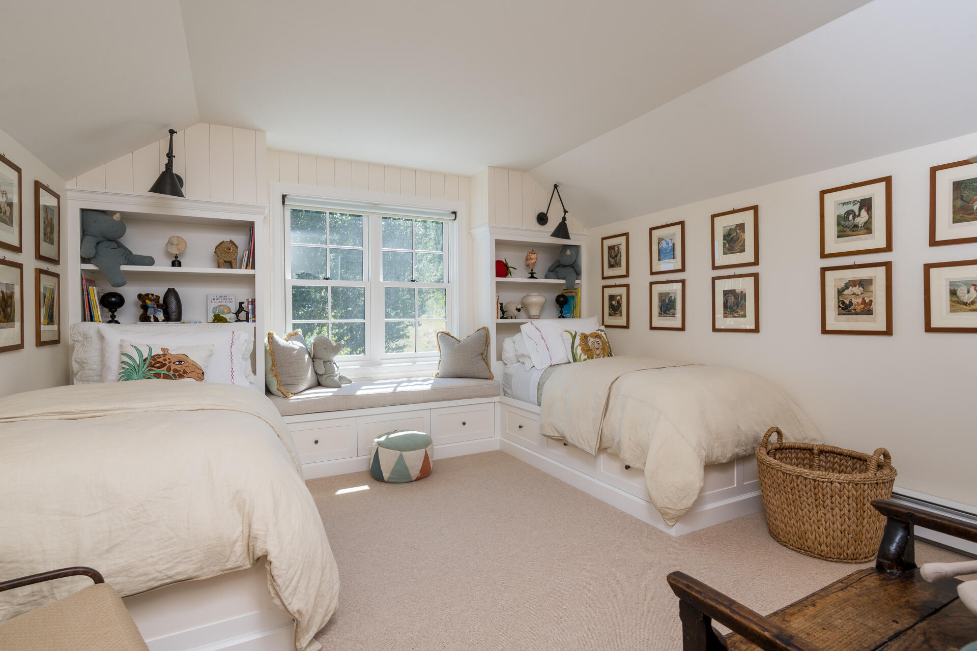 Blaine County, Idaho 83340, United States, 5 Bedrooms Bedrooms, ,5 BathroomsBathrooms,Residential,Pending,71107