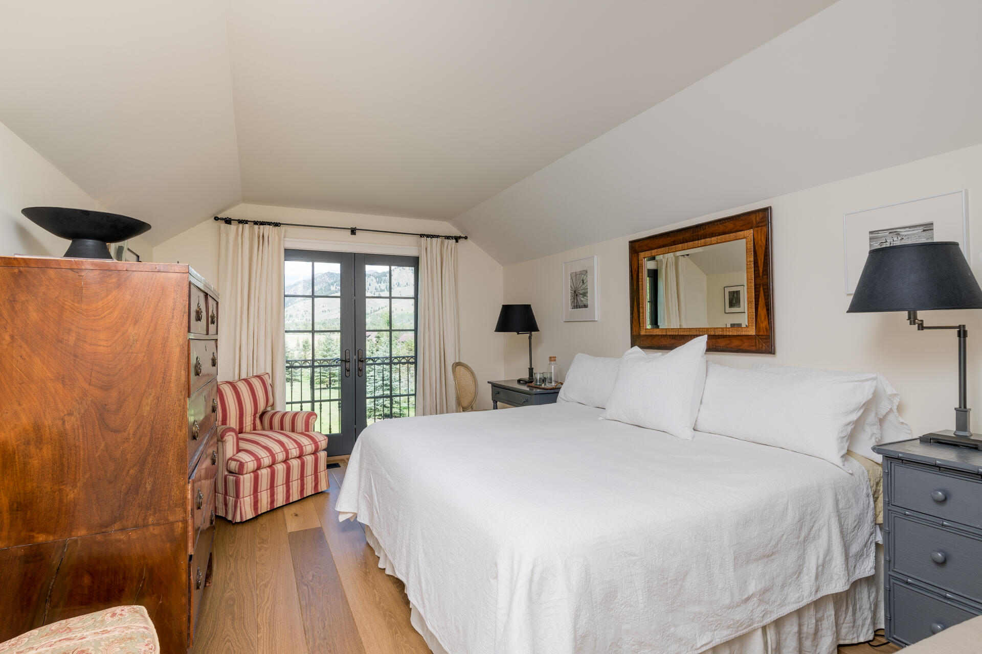 Blaine County, Idaho 83340, United States, 5 Bedrooms Bedrooms, ,5 BathroomsBathrooms,Residential,Pending,71107