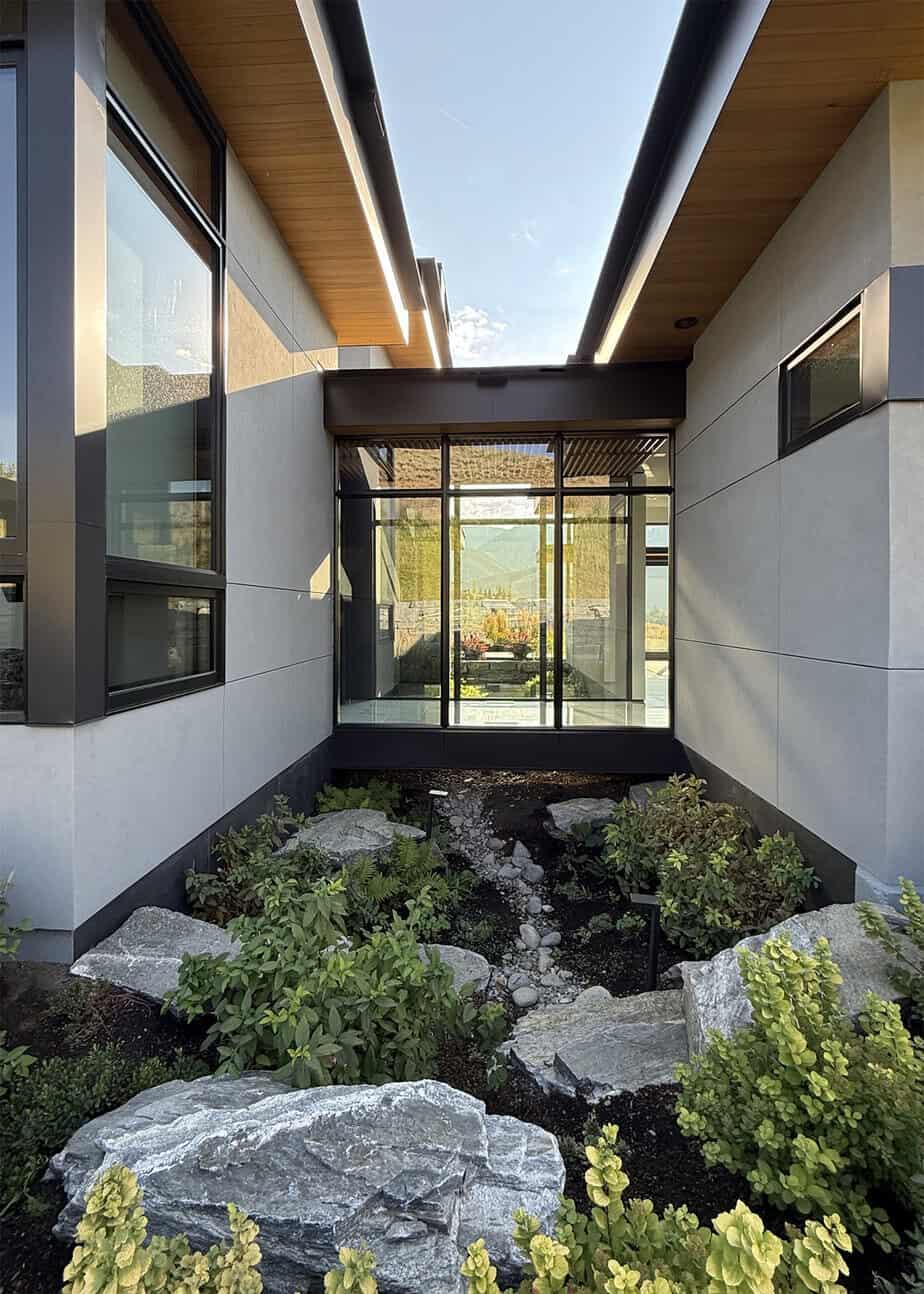 Bridge between structures