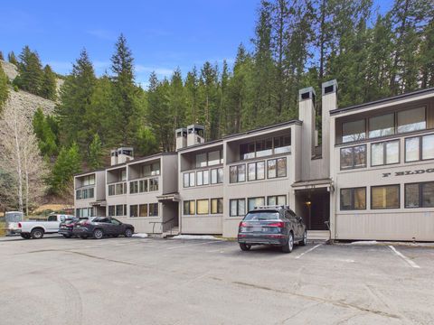 Photo of 125 Picabo St #F7, Ketchum, ID 83340 (MLS # 26-334320)