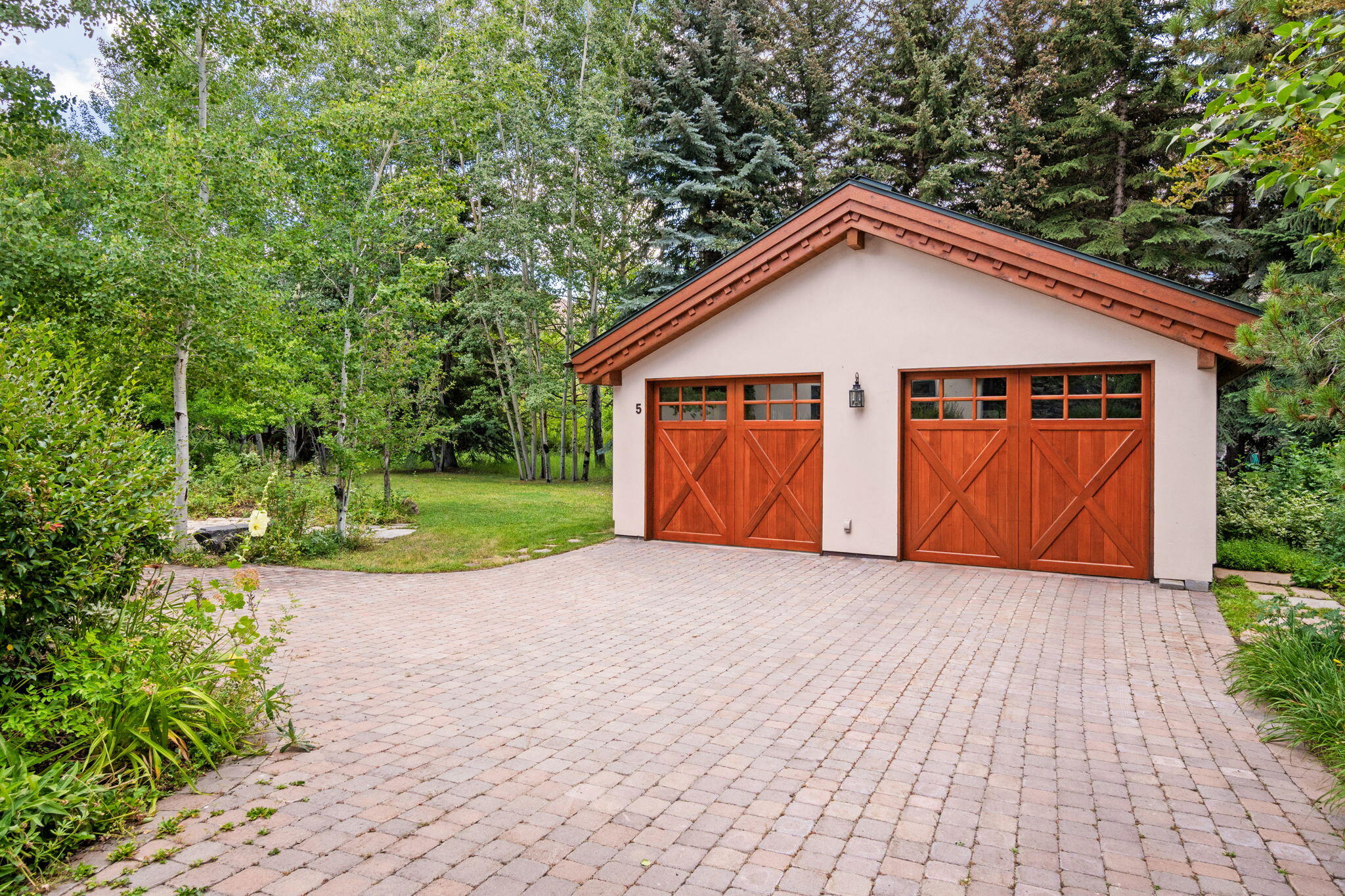 Sun Valley, Idaho 83353, United States, 5 Bedrooms Bedrooms, ,6 BathroomsBathrooms,Residential,Active,191253