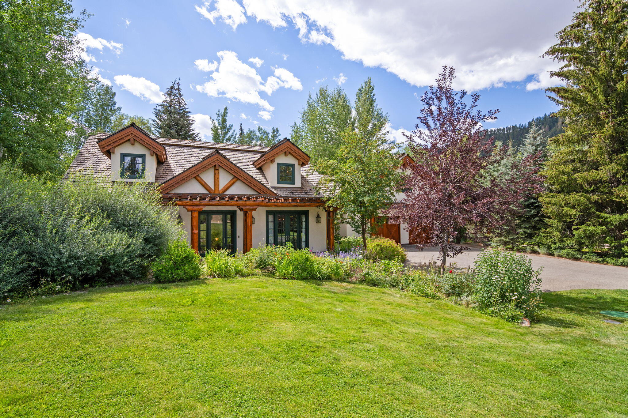 Sun Valley, Idaho 83353, United States, 5 Bedrooms Bedrooms, ,6 BathroomsBathrooms,Residential,Active,191253