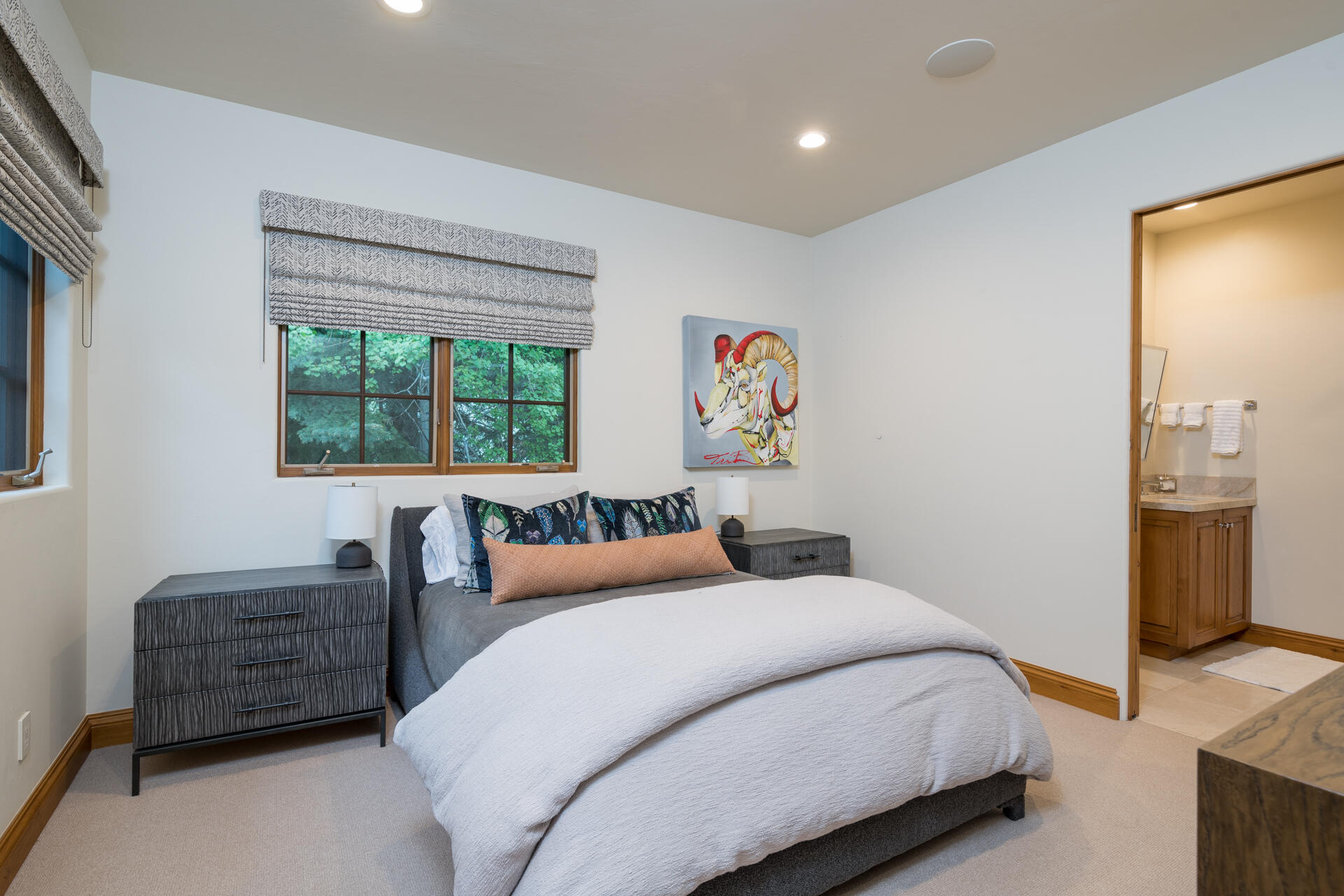 Ketchum, Idaho 83340, United States, 4 Bedrooms Bedrooms, ,5 BathroomsBathrooms,Residential,Pending,72593