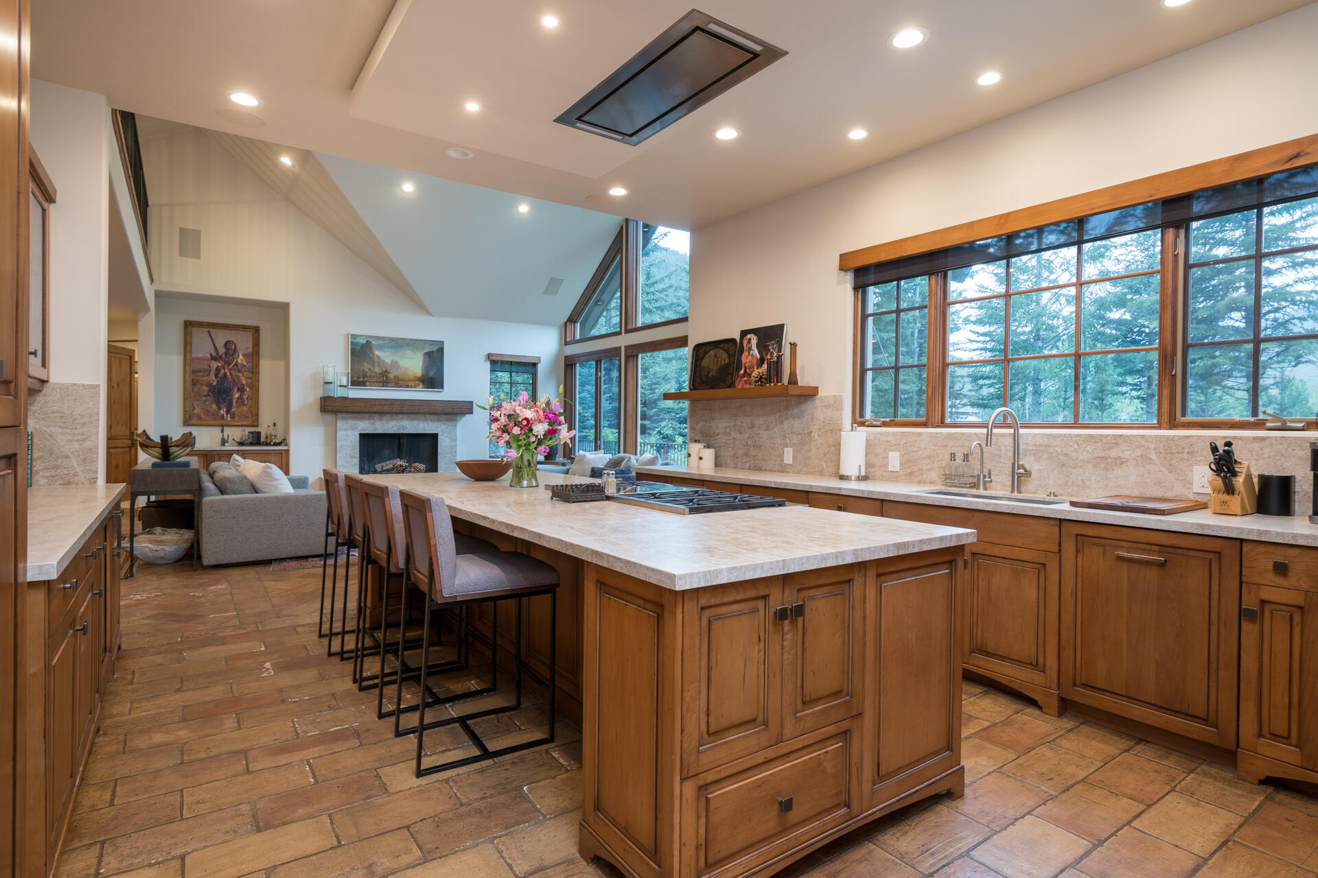 Ketchum, Idaho 83340, United States, 4 Bedrooms Bedrooms, ,5 BathroomsBathrooms,Residential,Pending,72593