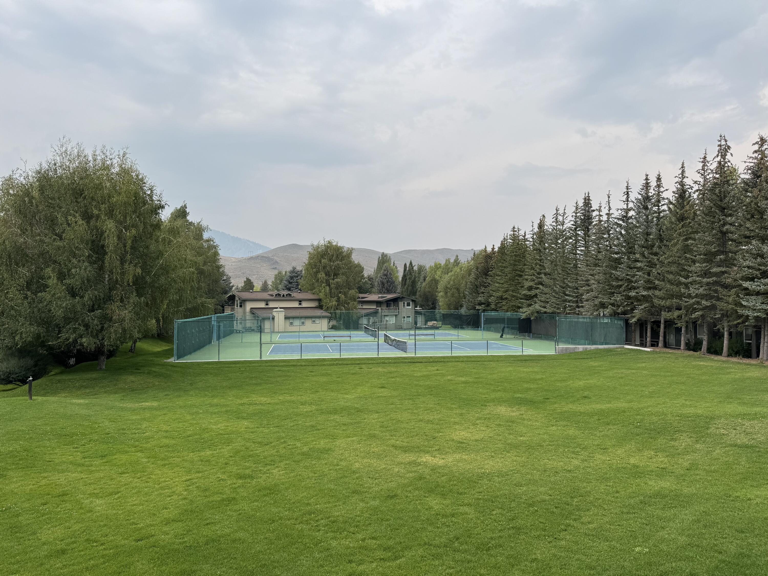 Ranch Condo Amenities