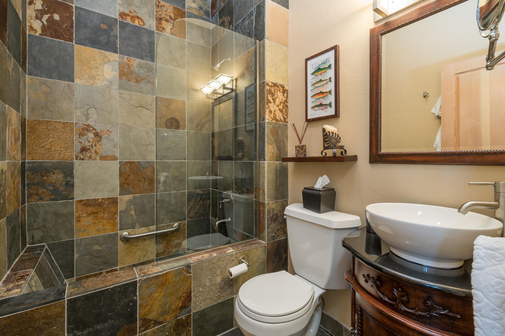 Guest Bath 1
