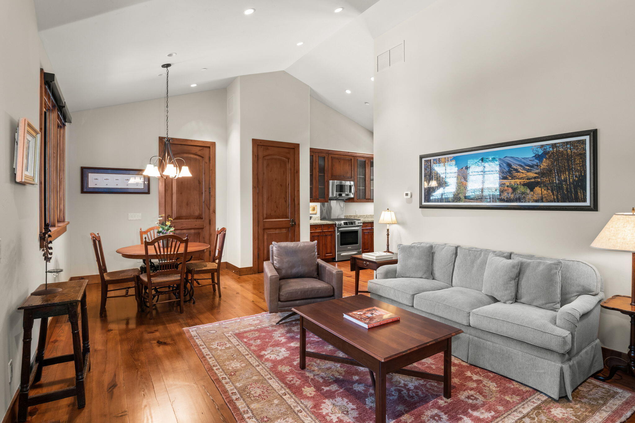 Ketchum, Idaho 83340, United States, 4 Bedrooms Bedrooms, ,5 BathroomsBathrooms,Residential,Active,191232