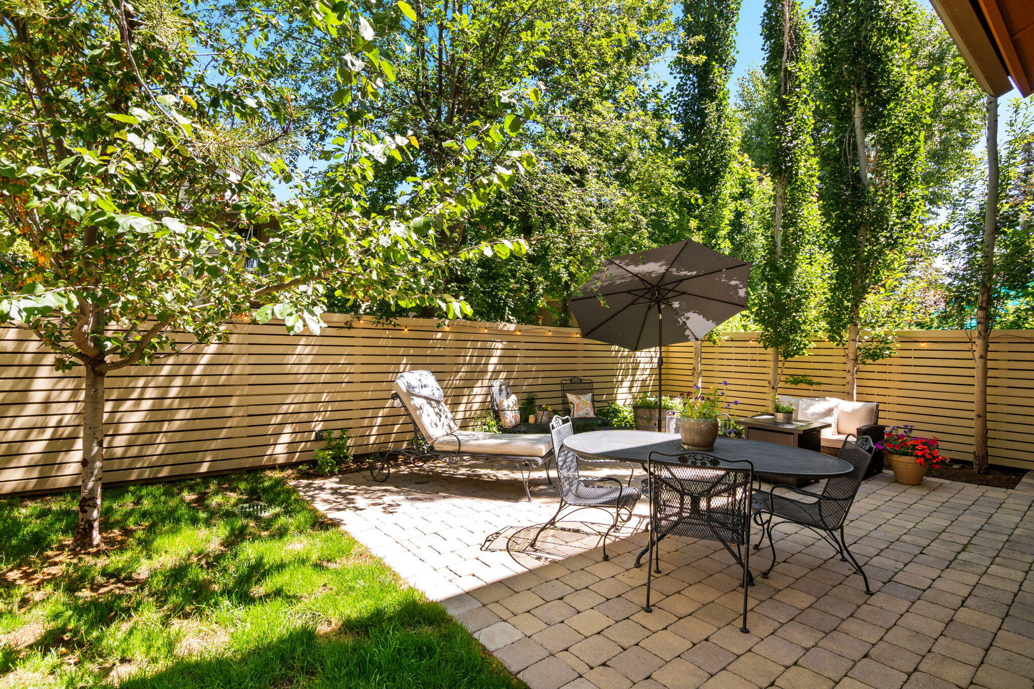 Ketchum, Idaho 83340, United States, 2 Bedrooms Bedrooms, ,3 BathroomsBathrooms,Residential,Active,165279