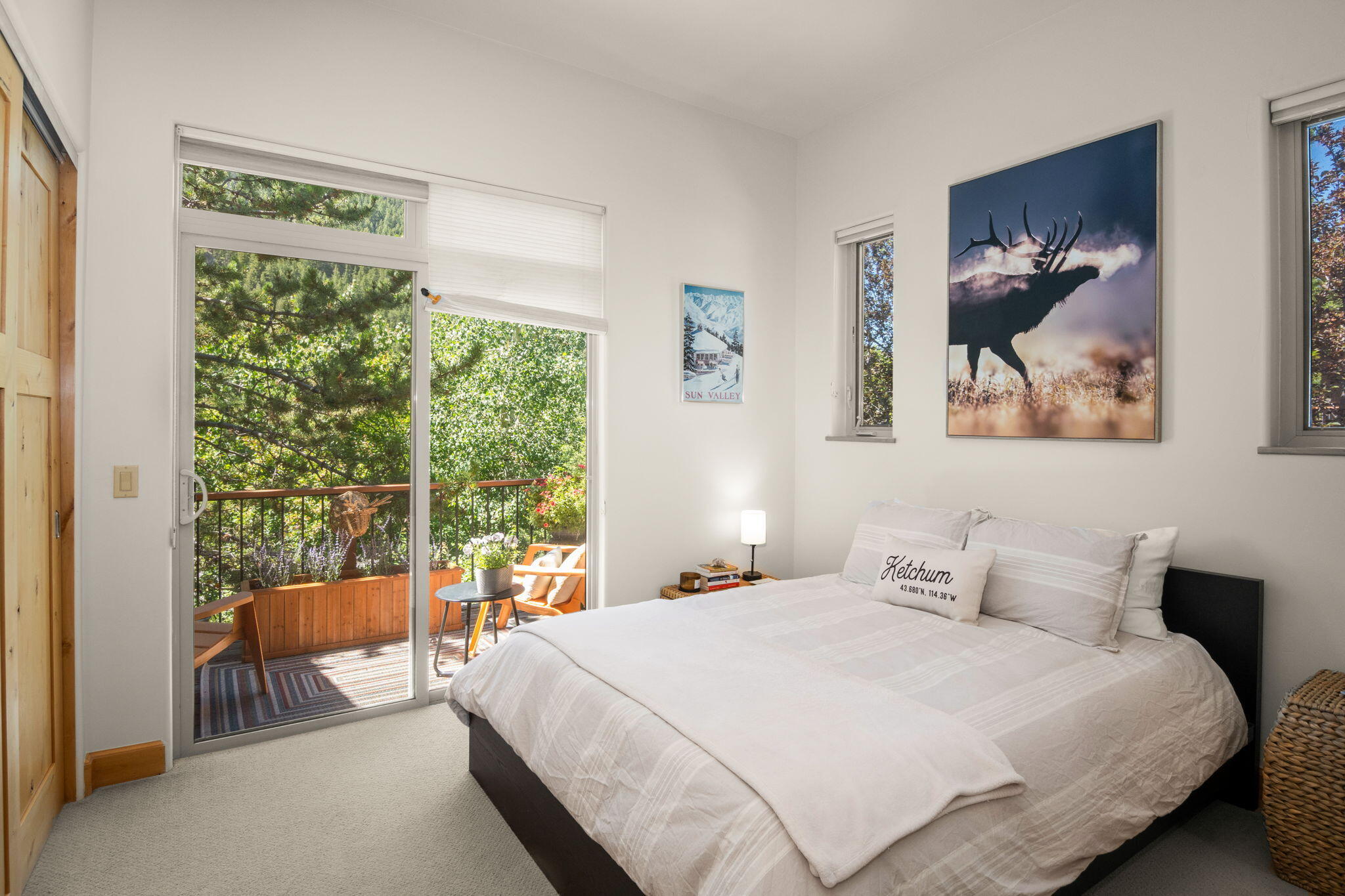 Ketchum, Idaho 83340, United States, 2 Bedrooms Bedrooms, ,3 BathroomsBathrooms,Residential,Active,165279