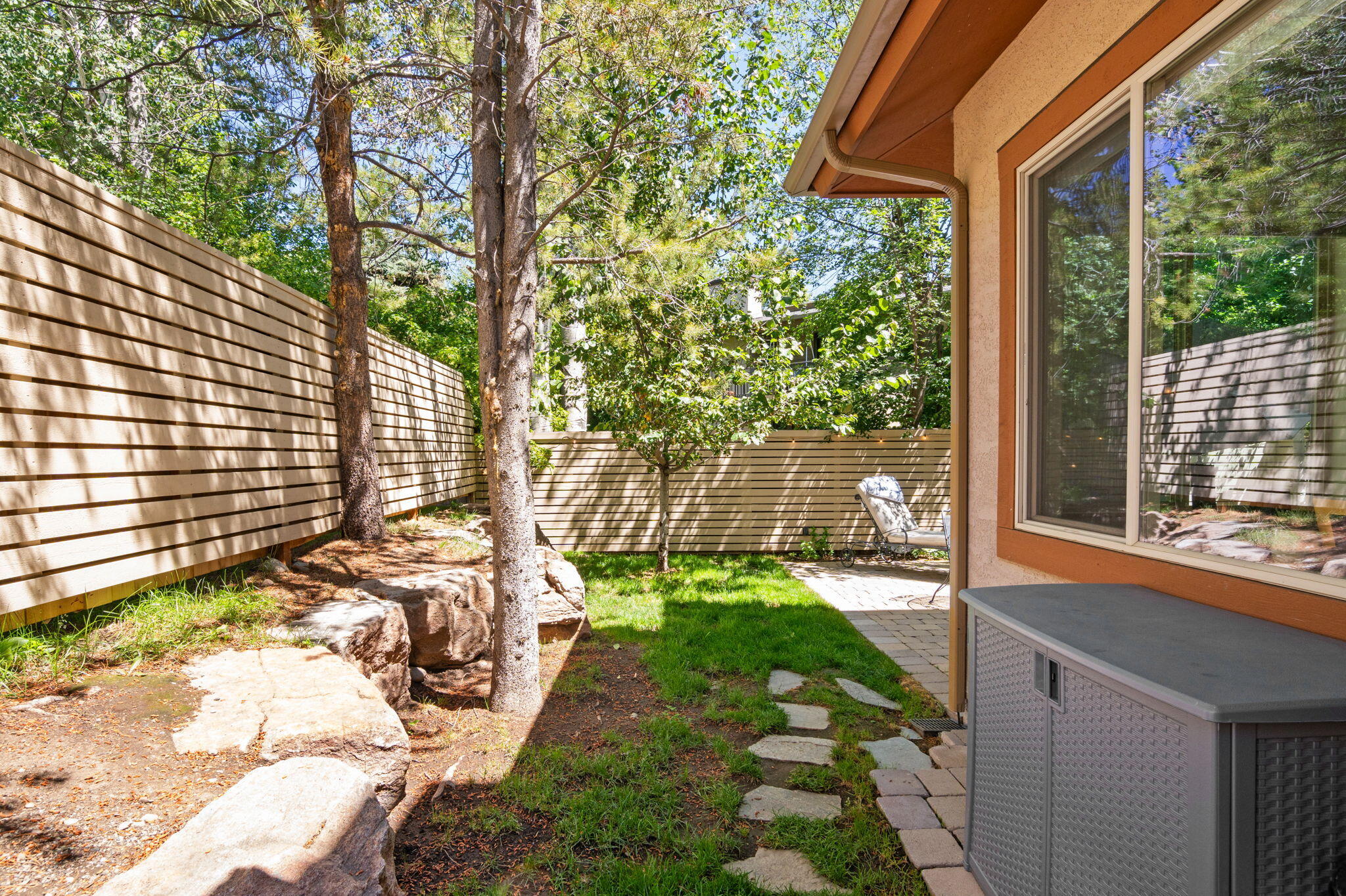 Ketchum, Idaho 83340, United States, 2 Bedrooms Bedrooms, ,3 BathroomsBathrooms,Residential,Active,165279