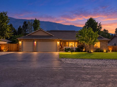 Photo of 261 Melrose St, Bellevue, ID 83313 (MLS # 26-334826)