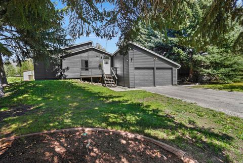Photo of 1150 Creekside Dr, Hailey, ID 83333 (MLS # 26-334373)