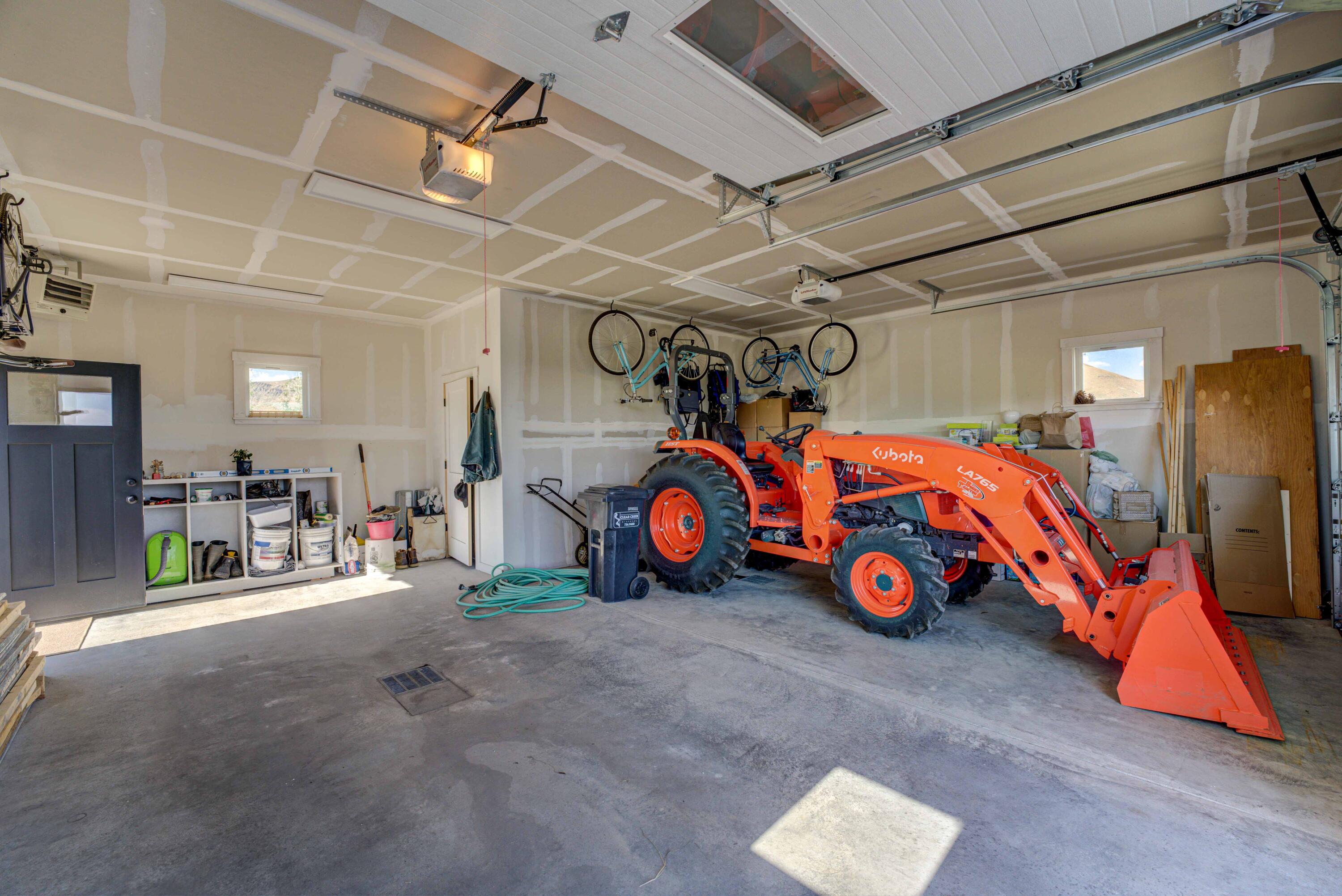 201 Equus Loop Low Res-069