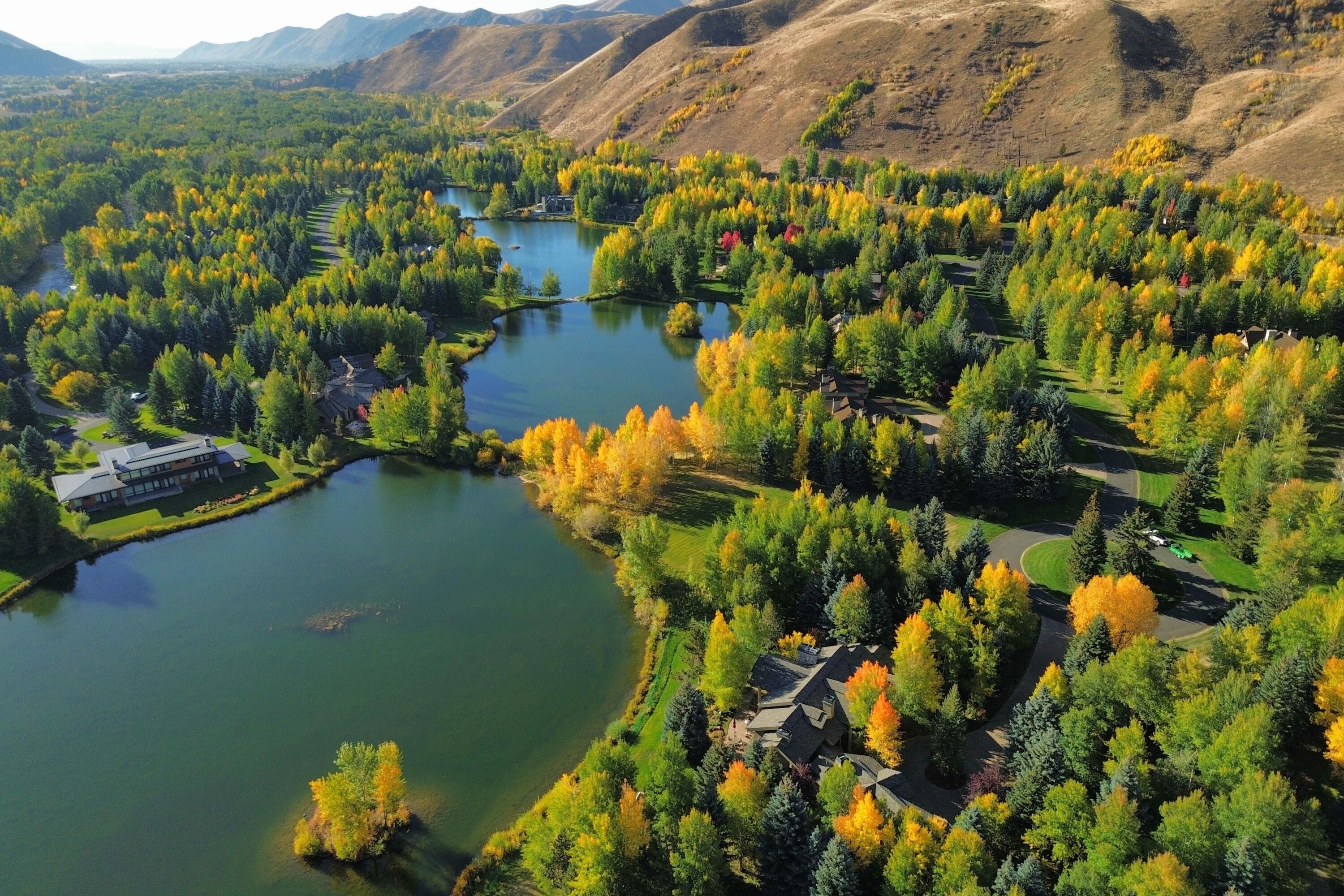 Blaine County, Idaho 83340, United States, 4 Bedrooms Bedrooms, ,6 BathroomsBathrooms,Residential,Active,31971