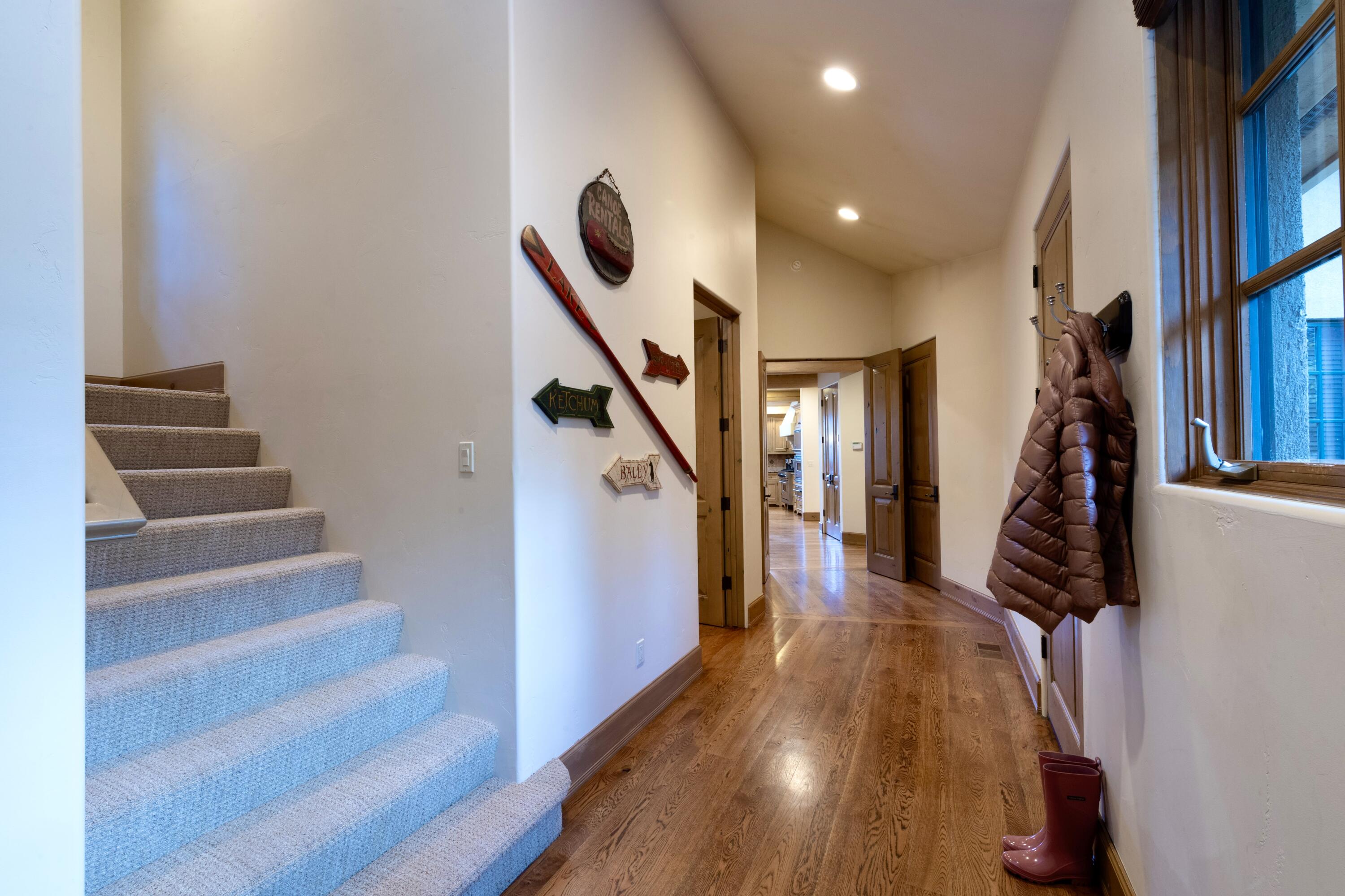 Blaine County, Idaho 83340, United States, 4 Bedrooms Bedrooms, ,6 BathroomsBathrooms,Residential,Active,31971