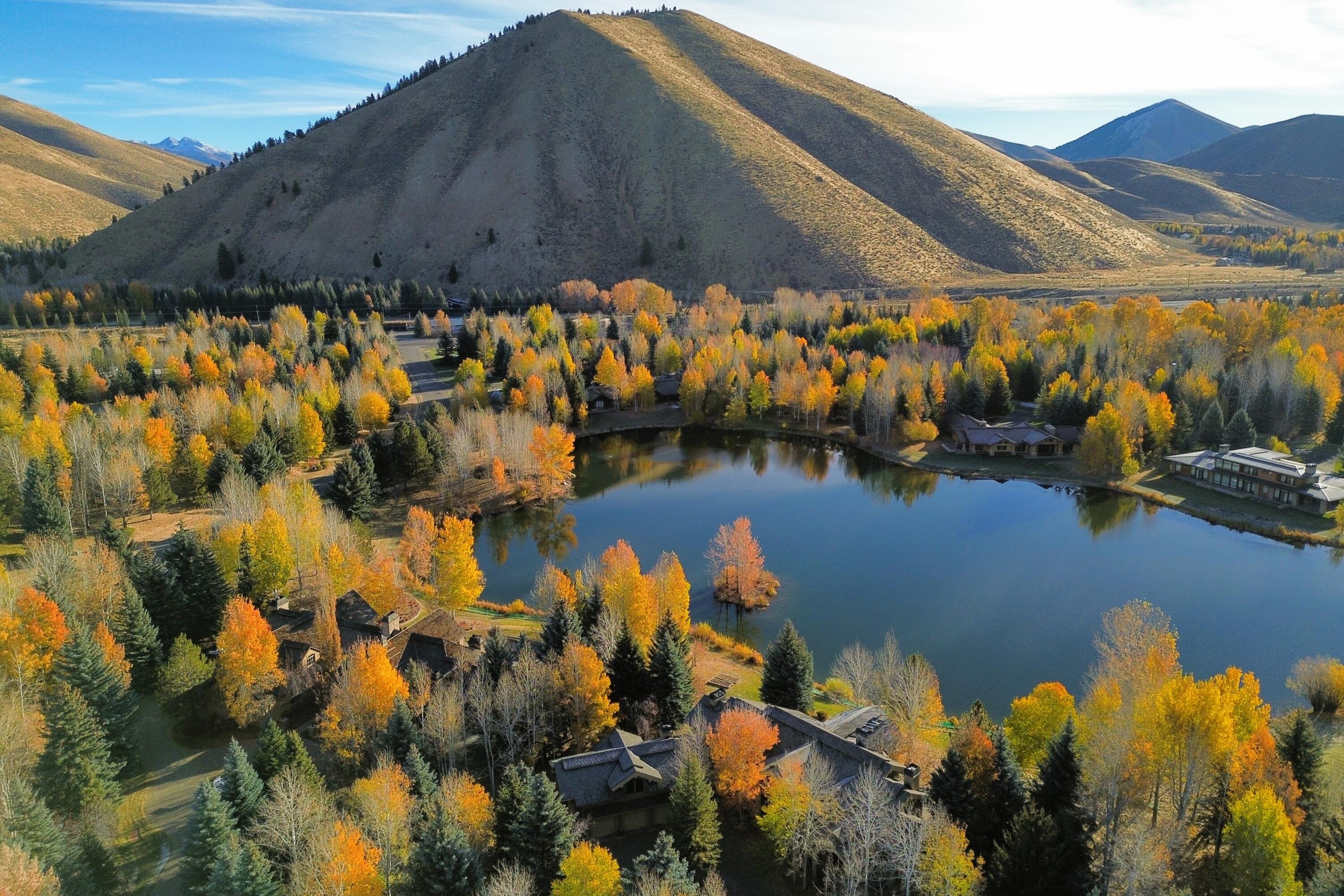 Blaine County, Idaho 83340, United States, 4 Bedrooms Bedrooms, ,6 BathroomsBathrooms,Residential,Active,31971