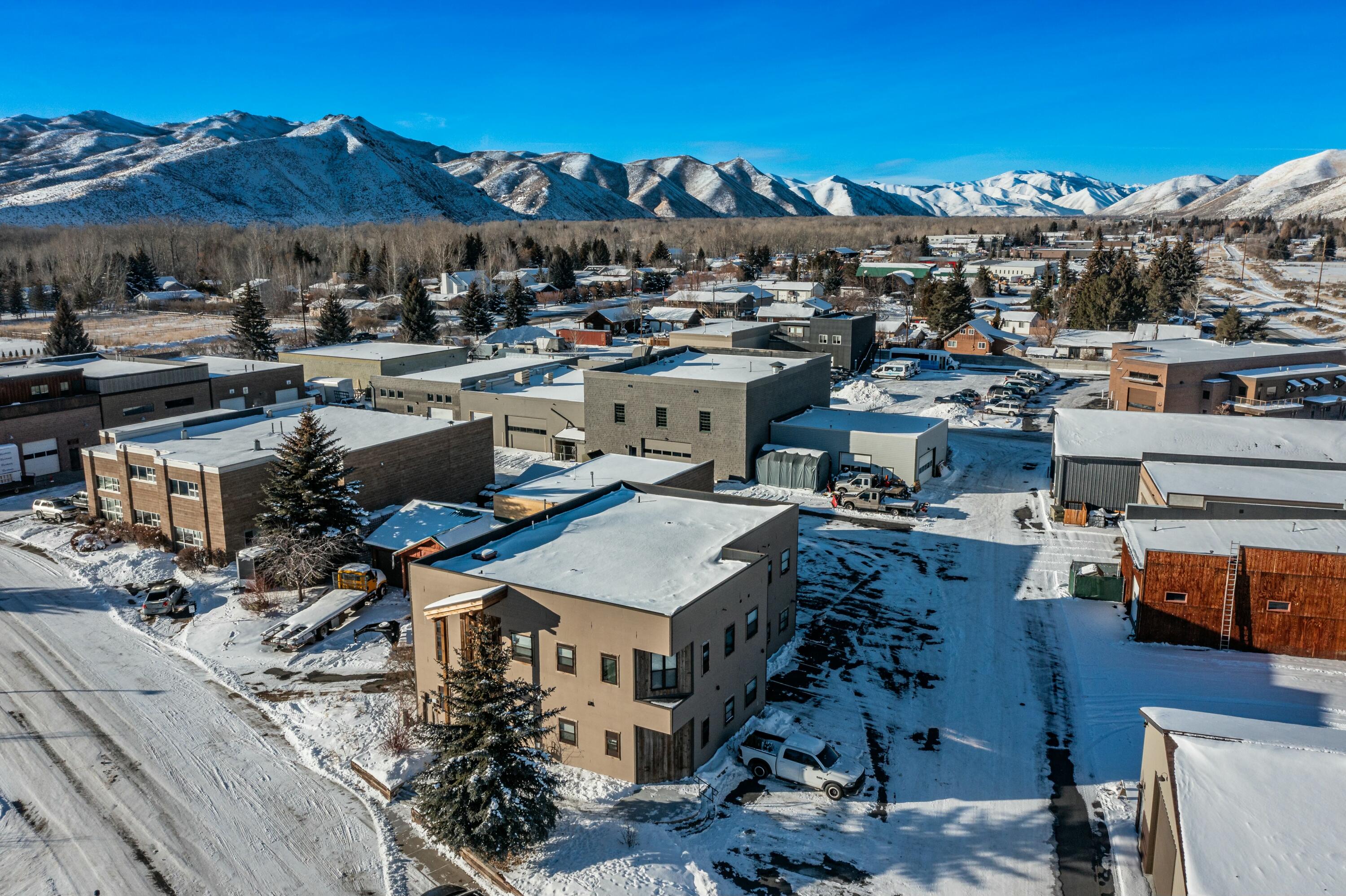 Bellevue, Idaho 83313, United States, 6 Bedrooms Bedrooms, ,5 BathroomsBathrooms,Commercial,Active,80183