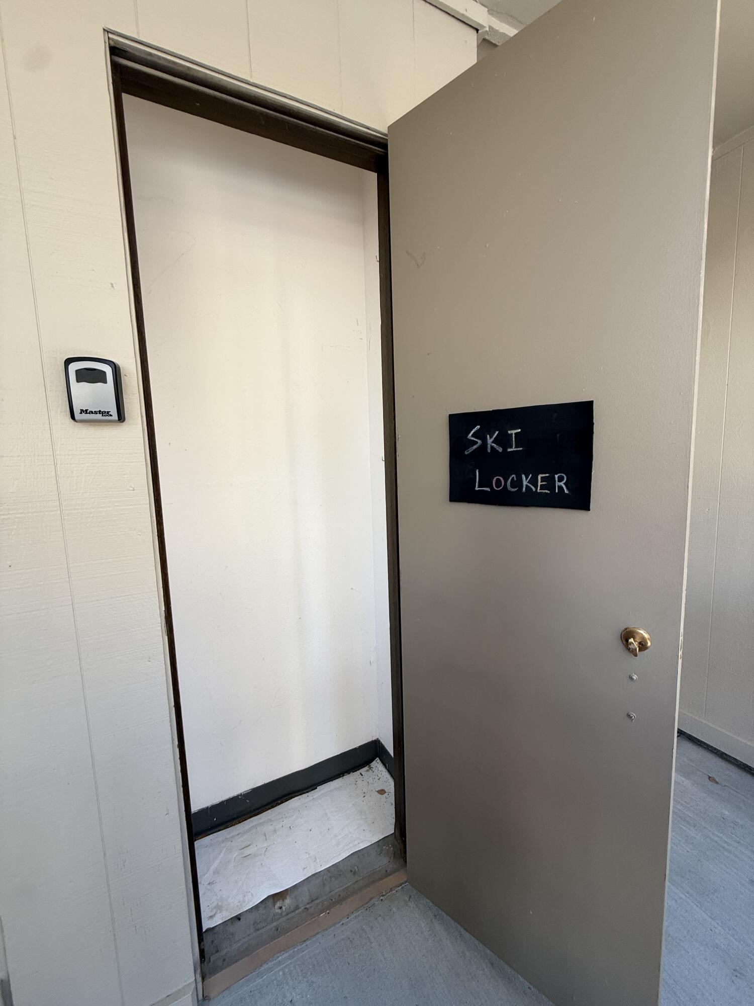Ski Locker