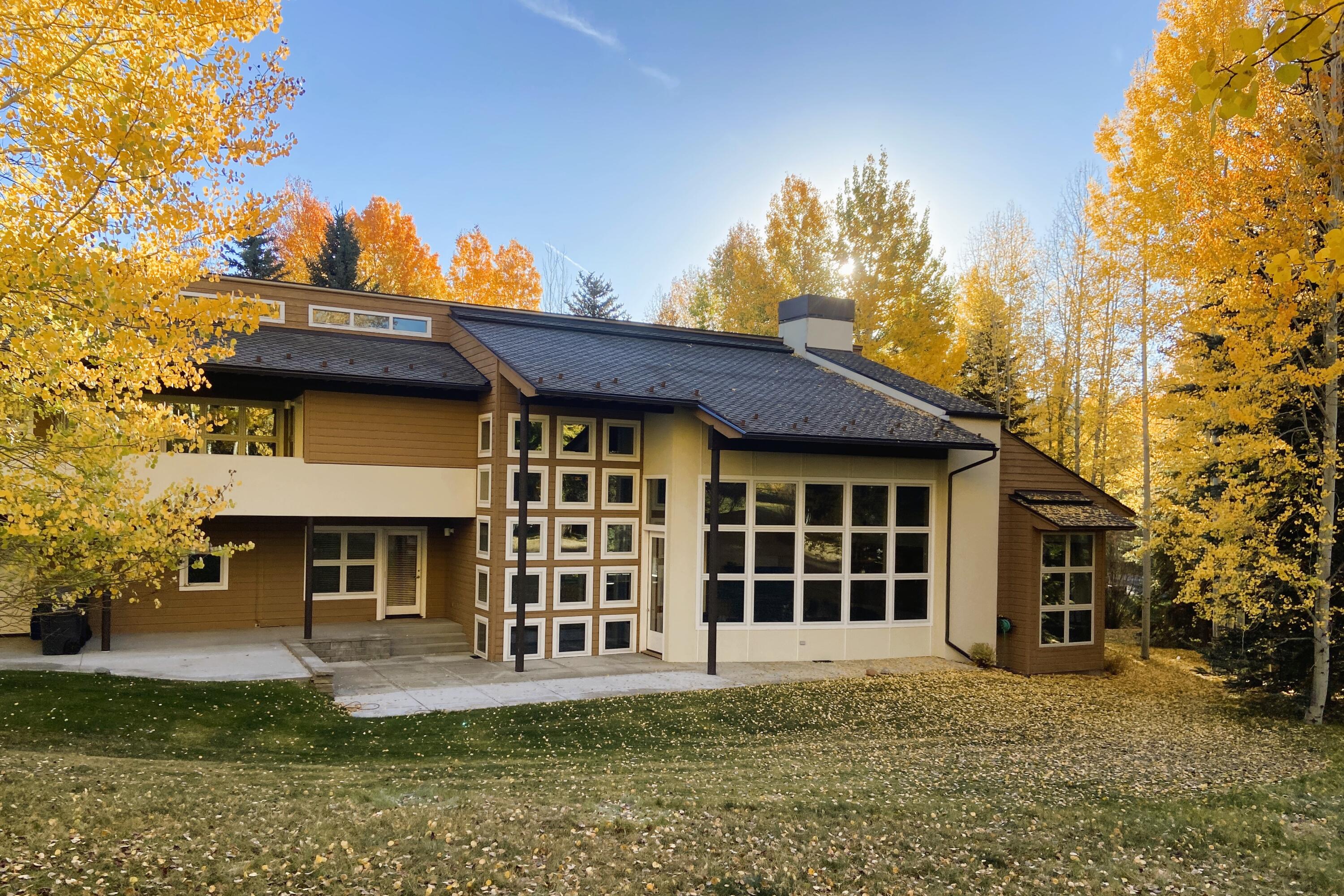 Sun Valley, Idaho 83353, United States, 3 Bedrooms Bedrooms, ,3 BathroomsBathrooms,Residential,Pending,68361