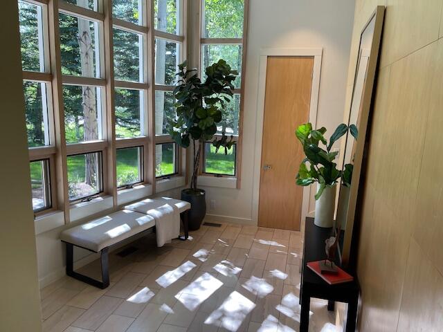 Sun Valley, Idaho 83353, United States, 3 Bedrooms Bedrooms, ,3 BathroomsBathrooms,Residential,Pending,68361