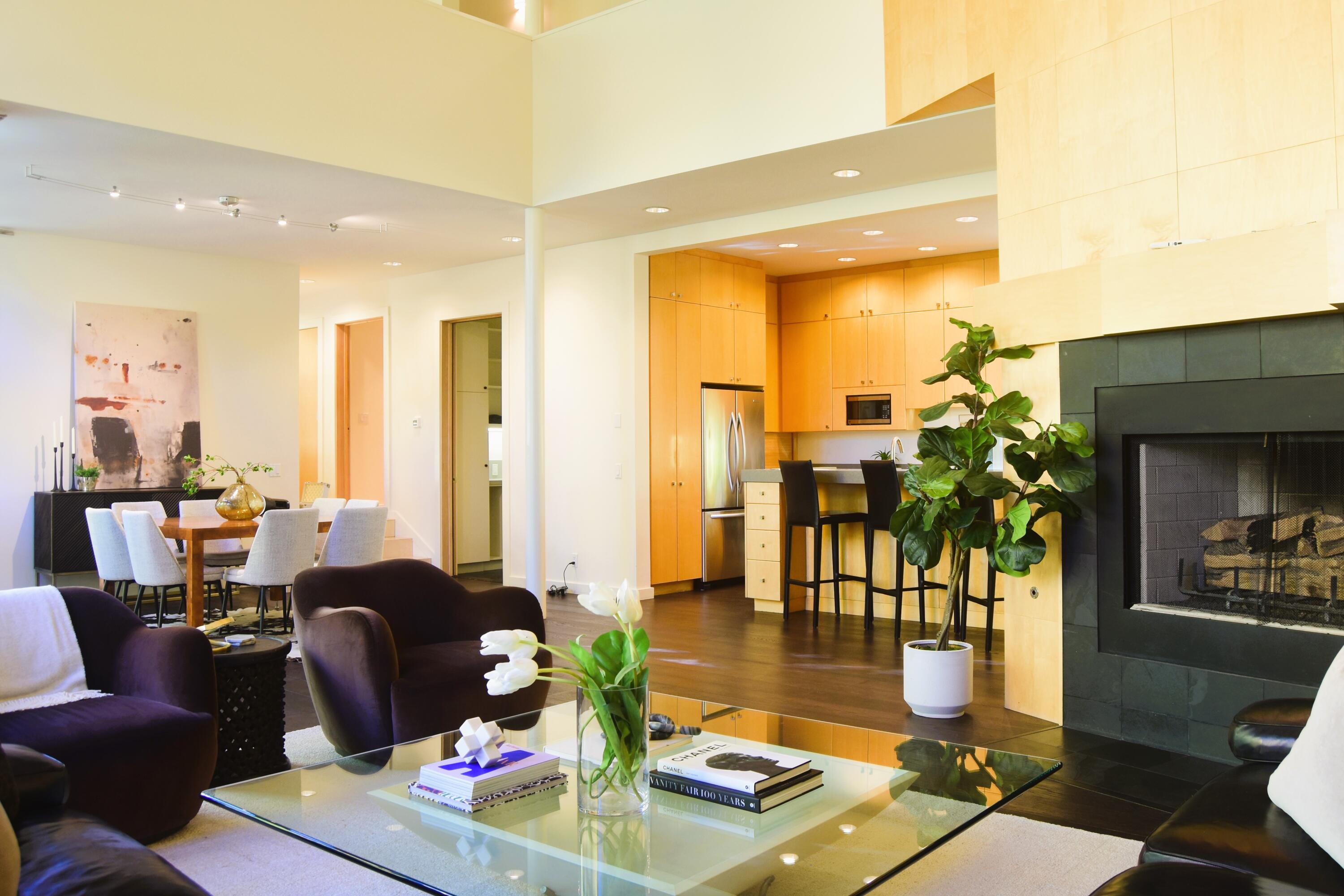 Sun Valley, Idaho 83353, United States, 3 Bedrooms Bedrooms, ,3 BathroomsBathrooms,Residential,Pending,68361