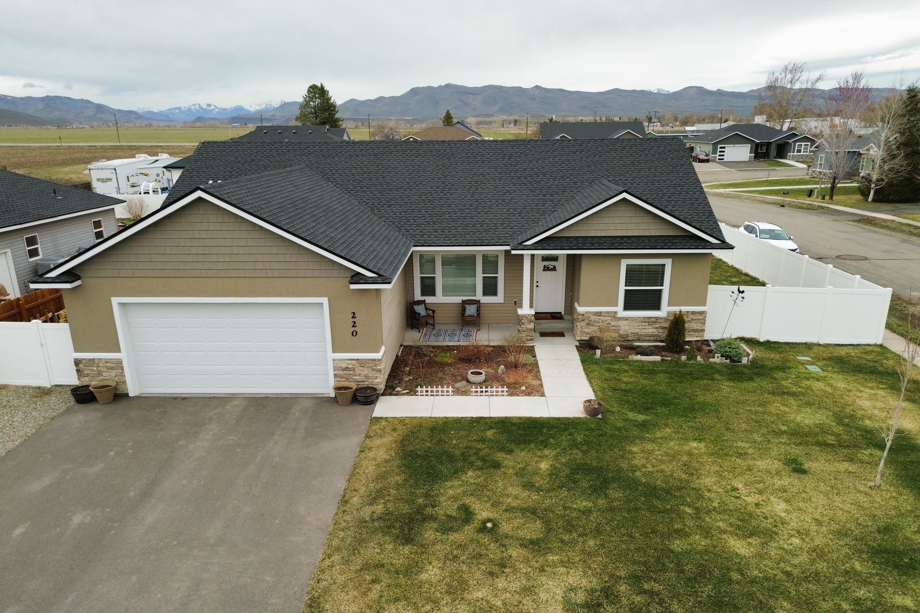 220 Hansen Way, Carey, Idaho image 3