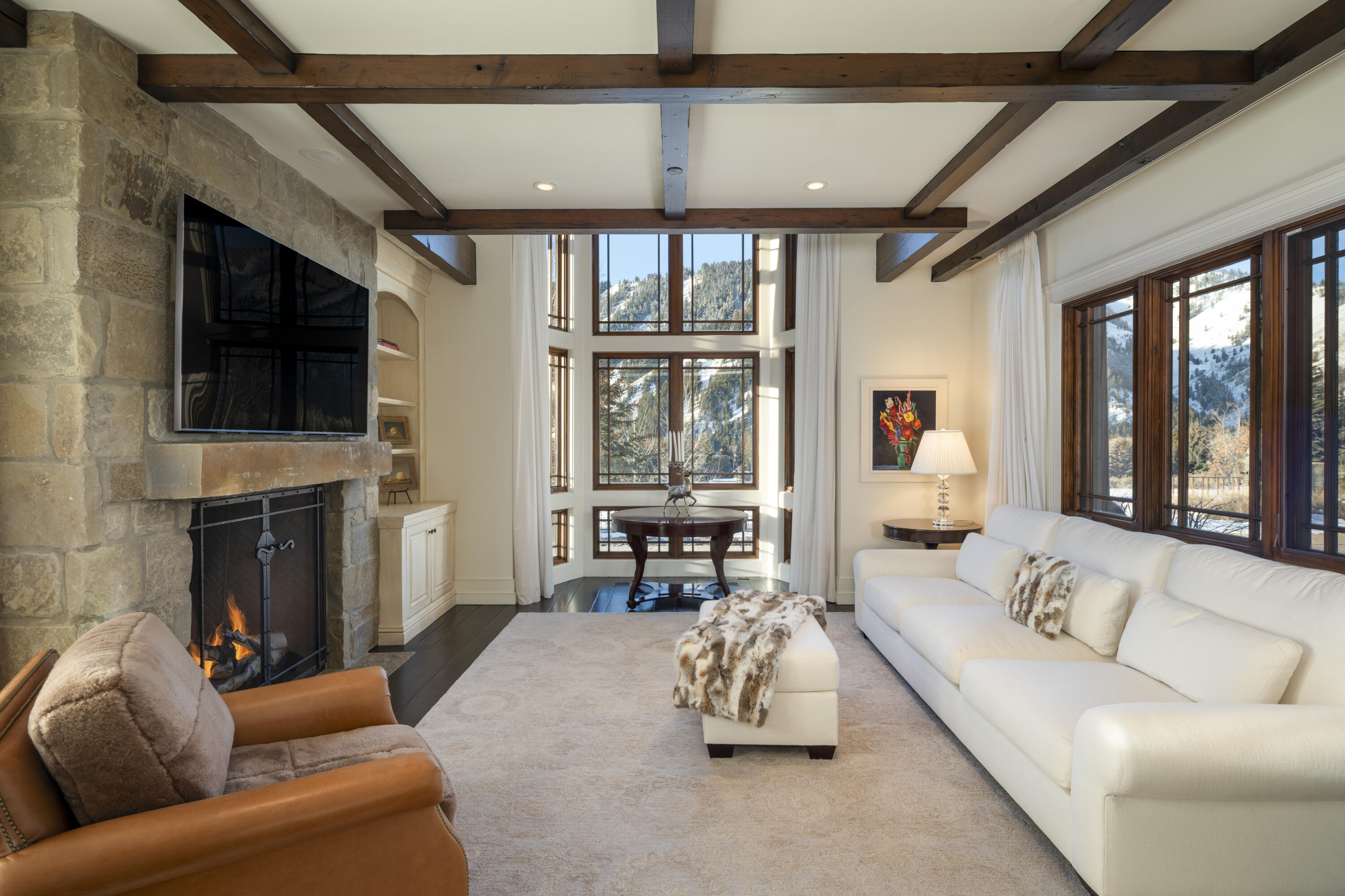 Sitting area off kitchen