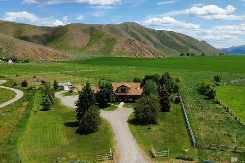 Photo of 70 Tyler Dr, Blaine County, ID 83313 (MLS # 25-333939)