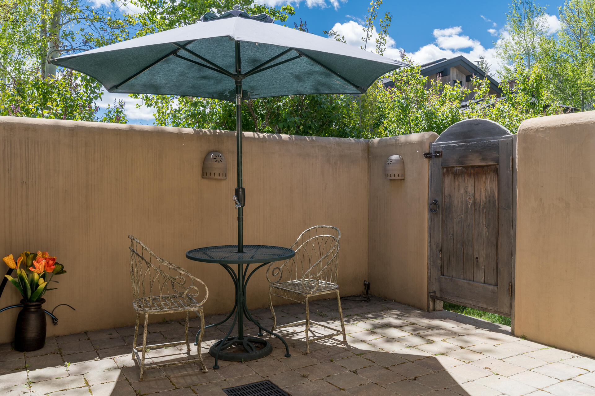 Ketchum, Idaho 83340, United States, 3 Bedrooms Bedrooms, ,4 BathroomsBathrooms,Residential,Pending,56530