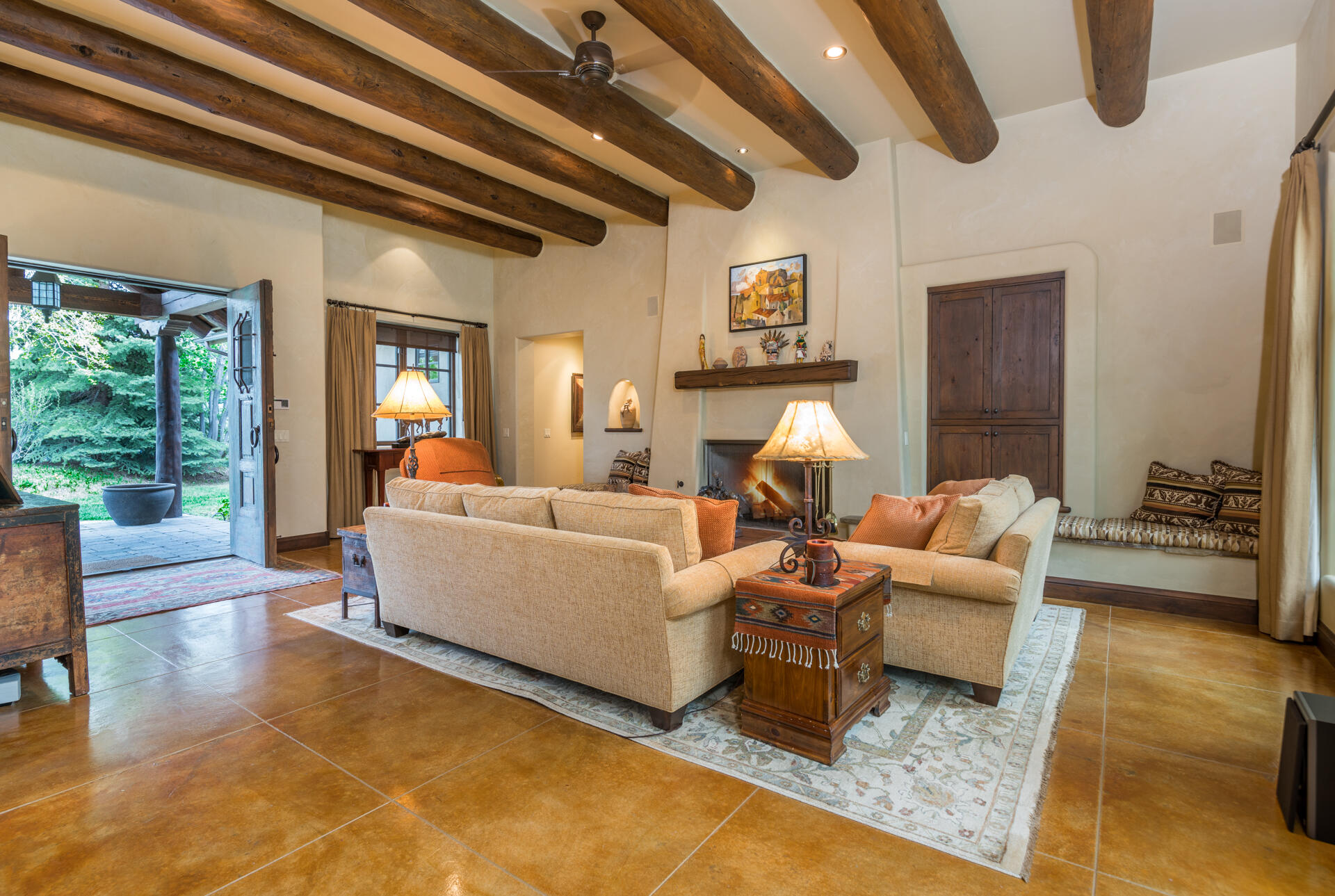 Ketchum, Idaho 83340, United States, 3 Bedrooms Bedrooms, ,4 BathroomsBathrooms,Residential,Pending,56530