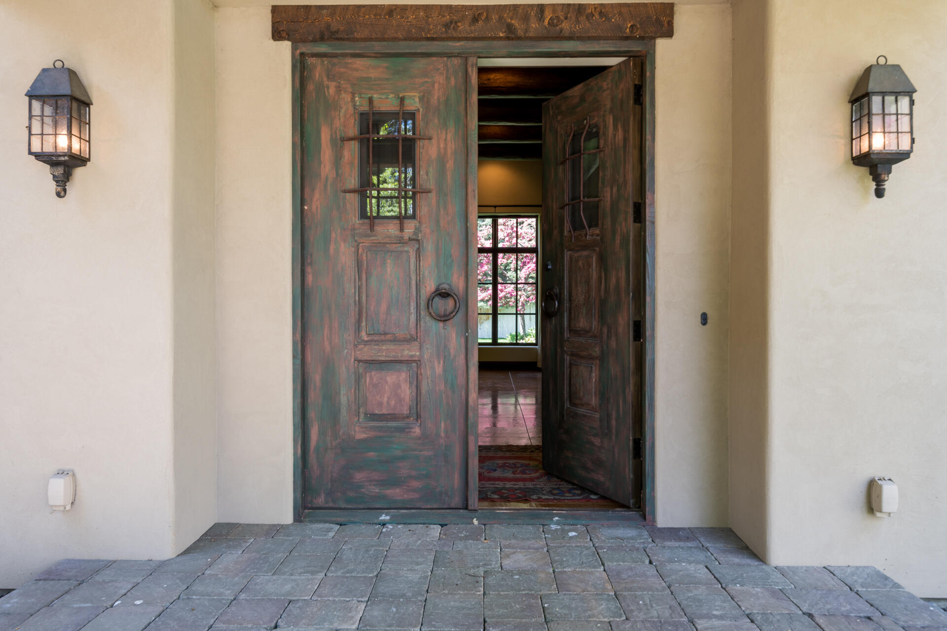 Ketchum, Idaho 83340, United States, 3 Bedrooms Bedrooms, ,4 BathroomsBathrooms,Residential,Pending,56530