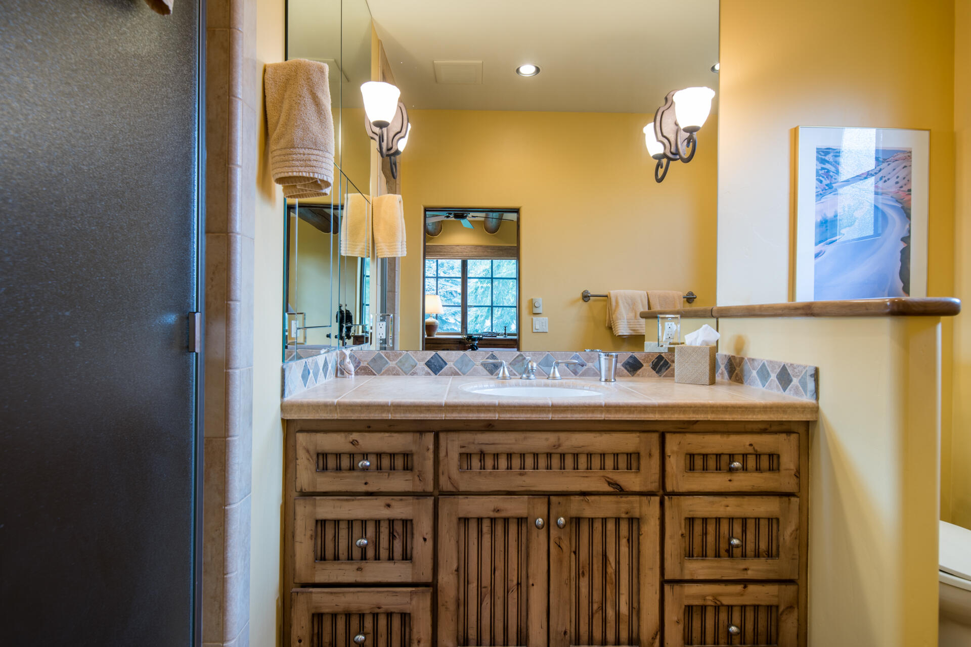 Ketchum, Idaho 83340, United States, 3 Bedrooms Bedrooms, ,4 BathroomsBathrooms,Residential,Pending,56530