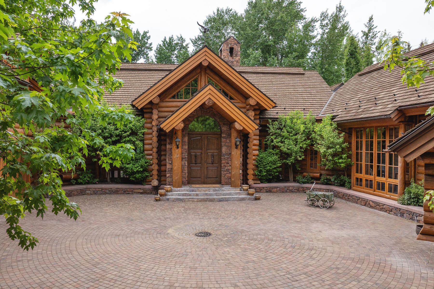 Entry Courtyard