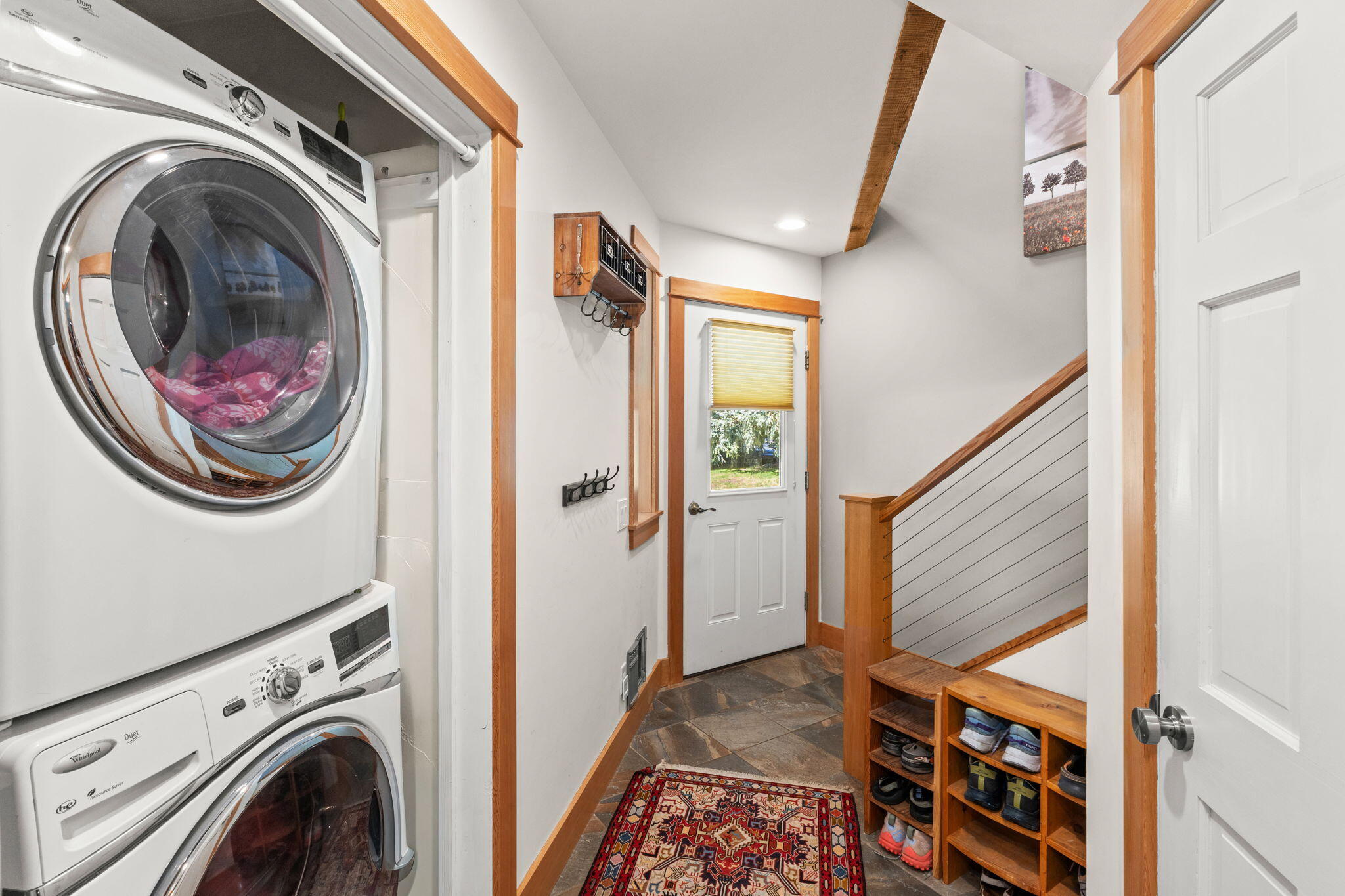 Entry & Laundry