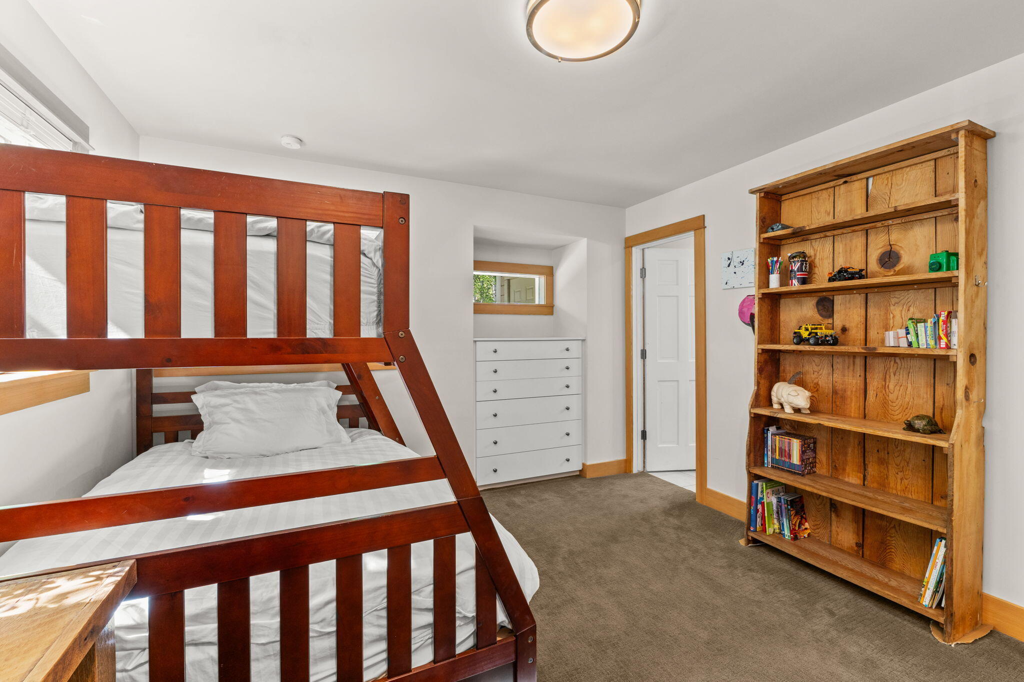 Guest Room with built in