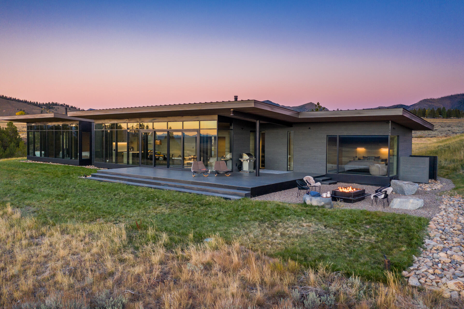 1130 Shaw Mesa Dr, Stanley, Idaho image 2