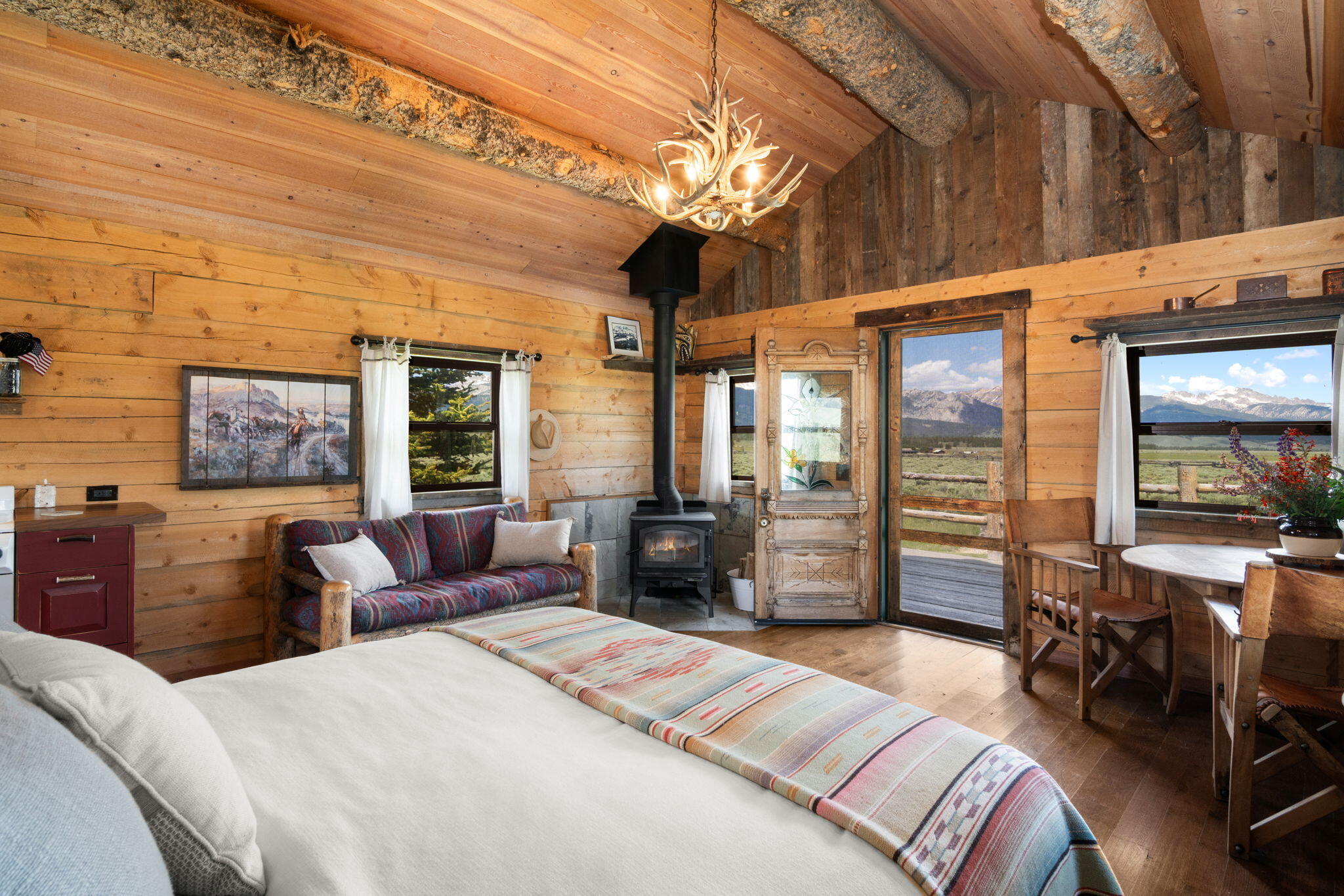 "Mariposa" guest cabin