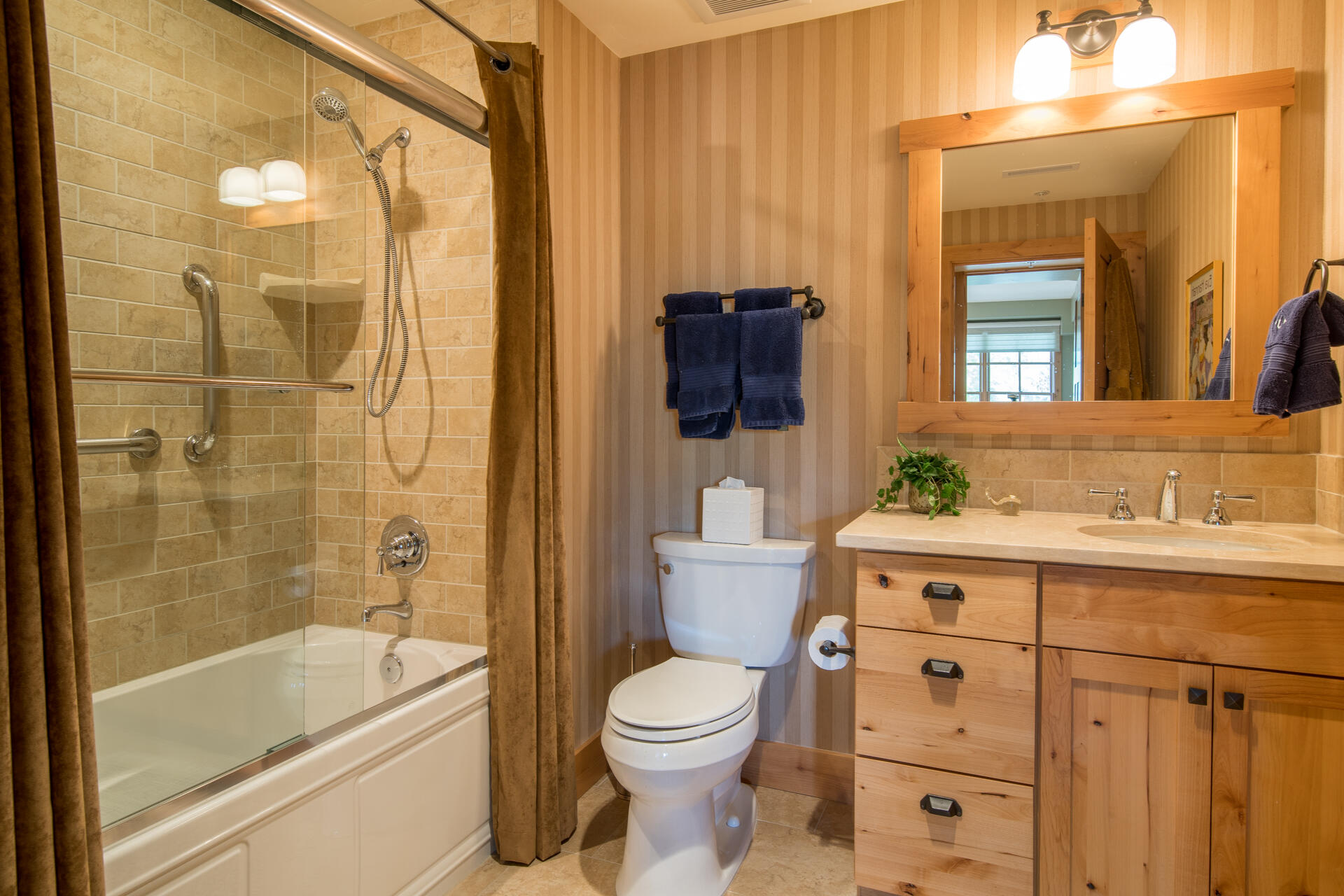 Sun Valley, Idaho 83353, United States, 2 Bedrooms Bedrooms, ,2 BathroomsBathrooms,Residential,Active,193571