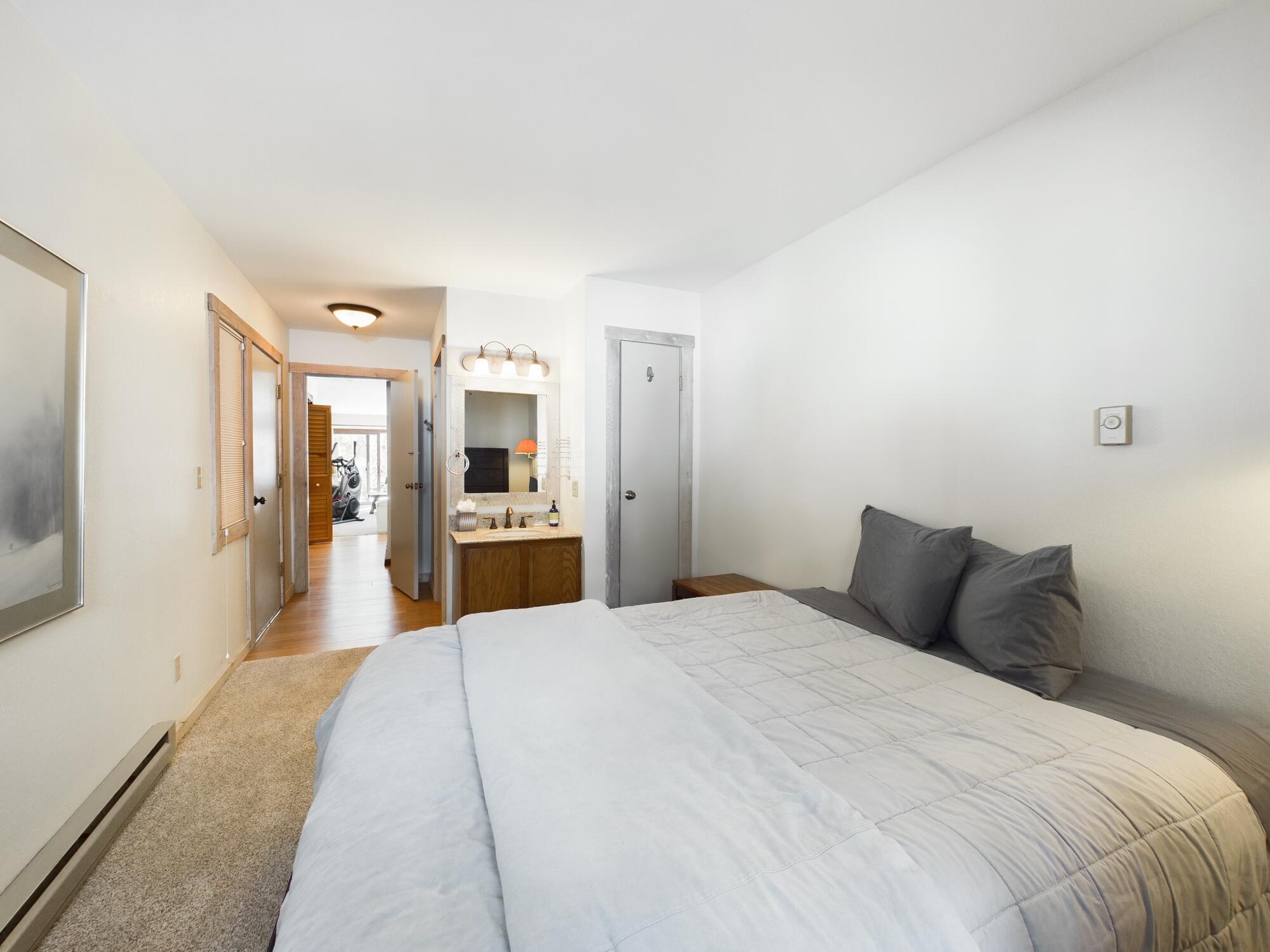 220 Picabo St 4A