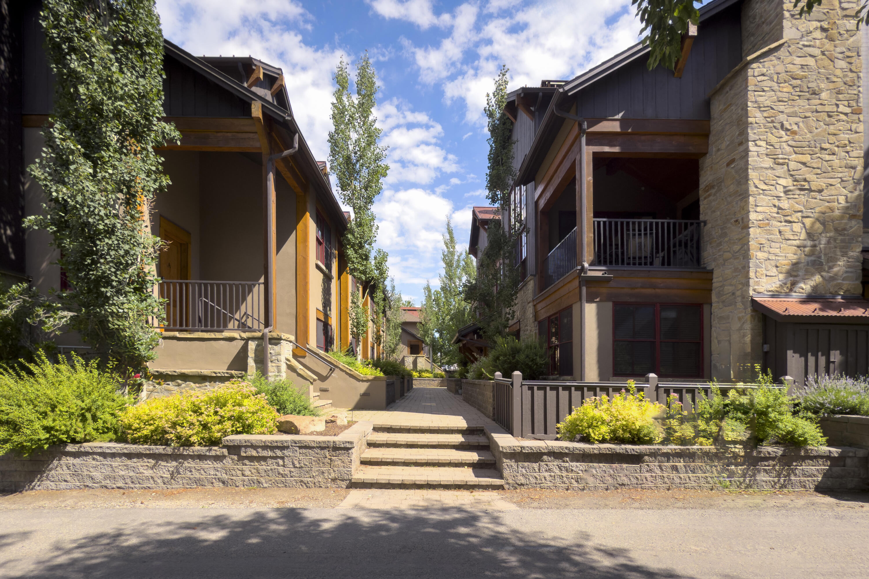Ketchum, Idaho, 83340, United States, 4 Bedrooms Bedrooms, ,4 BathroomsBathrooms,Residential,Pending,2029764