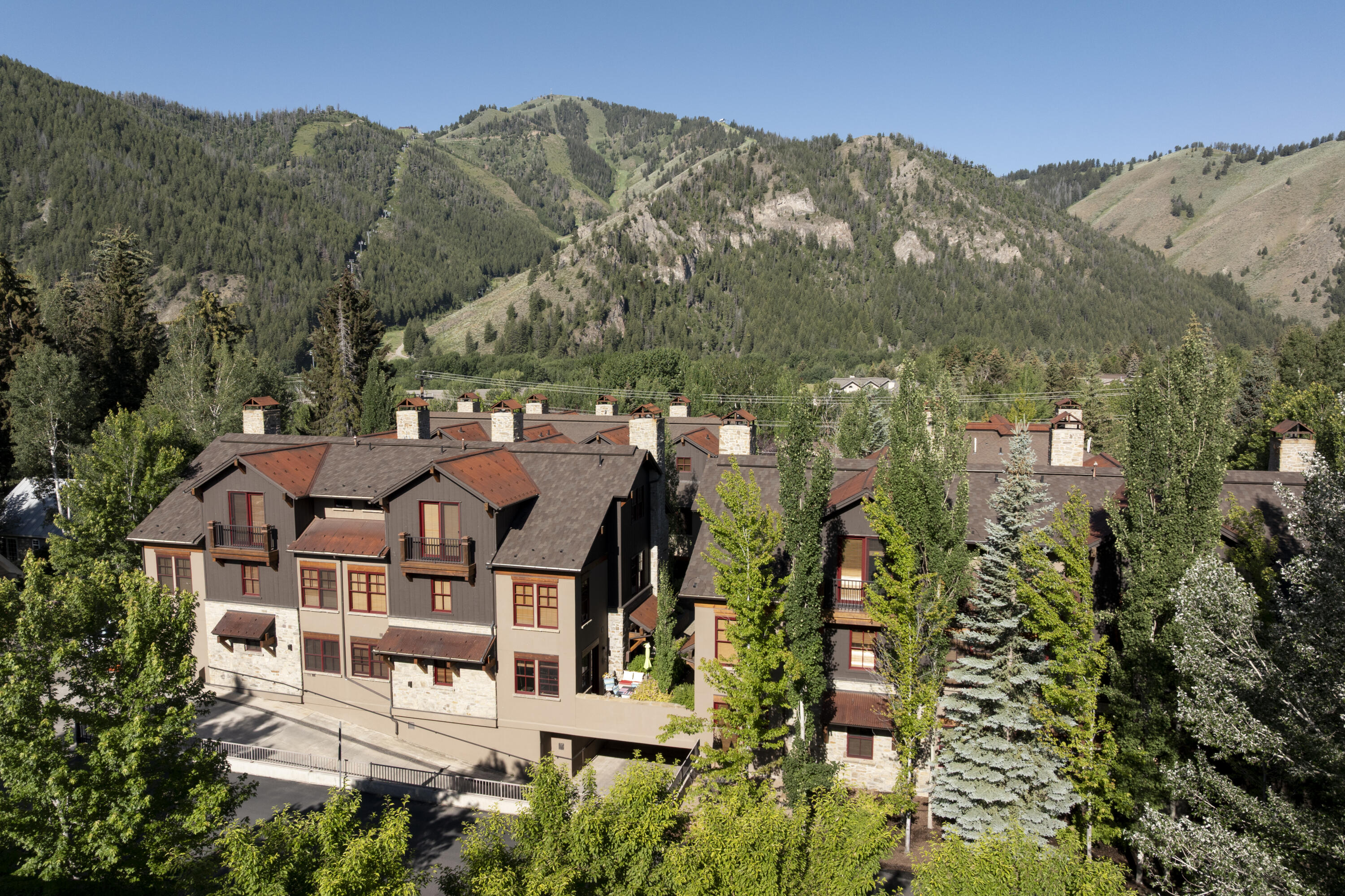 Ketchum, Idaho, 83340, United States, 4 Bedrooms Bedrooms, ,4 BathroomsBathrooms,Residential,Pending,2029764