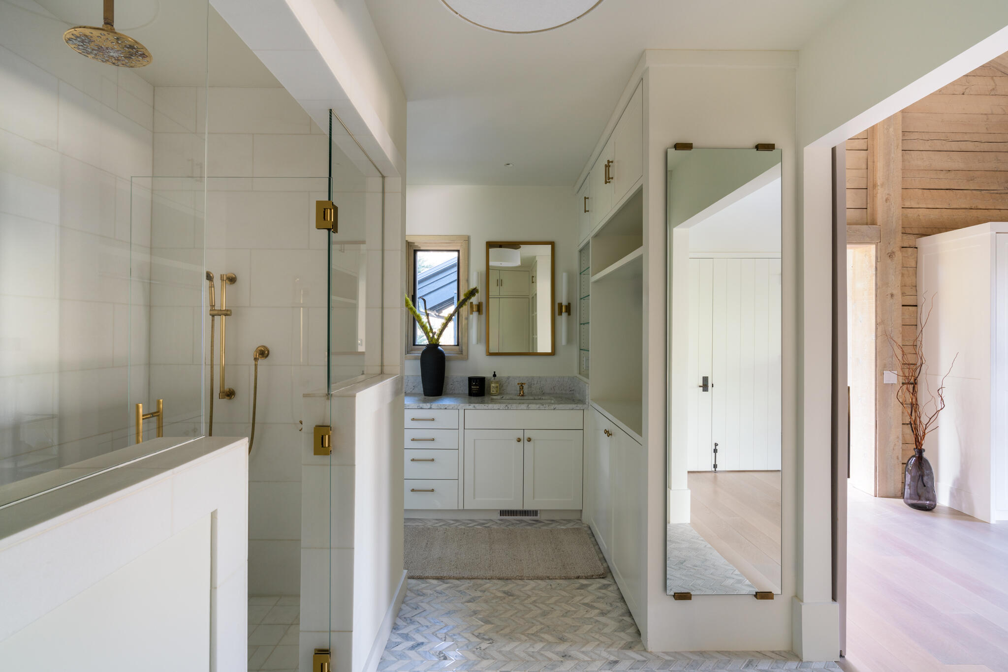 Primary bath